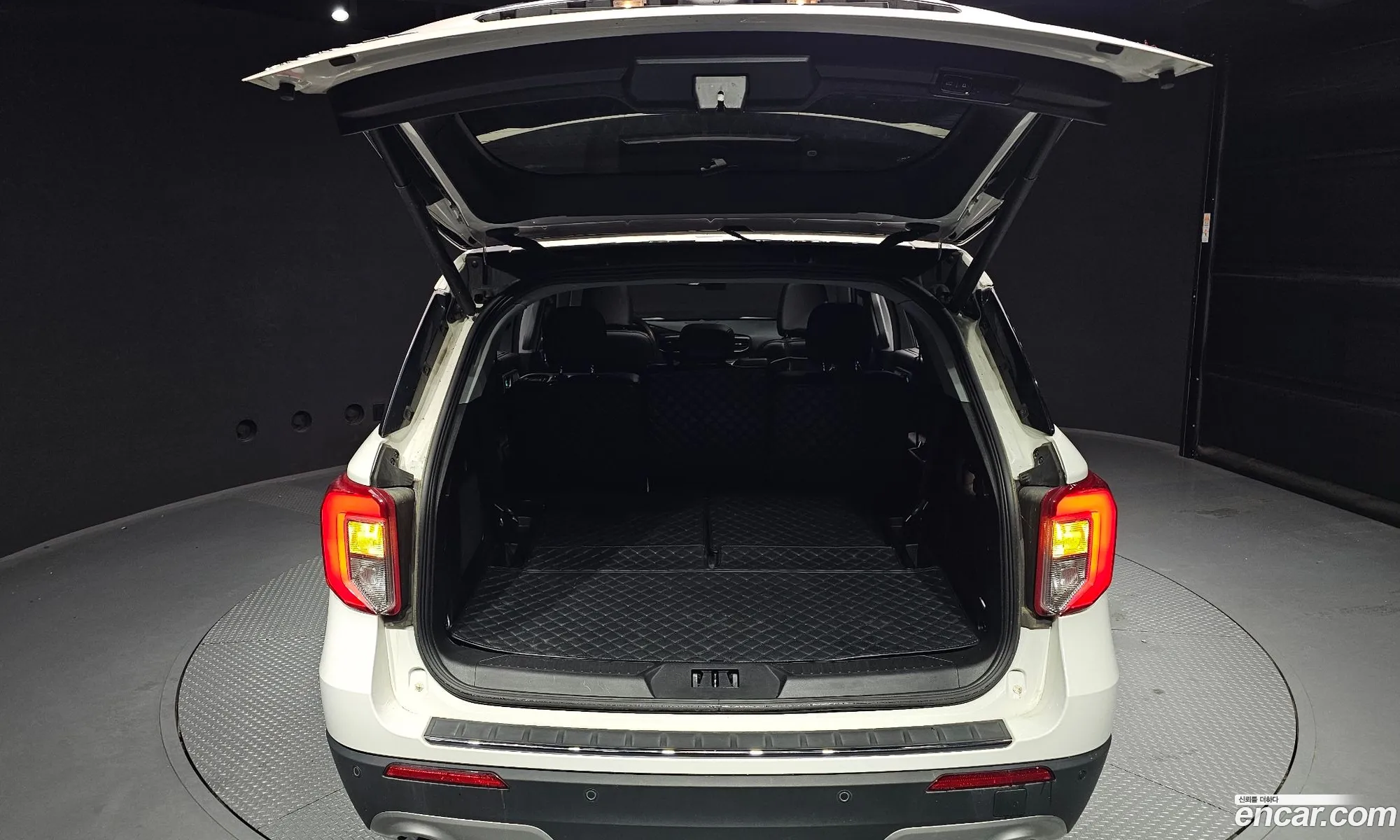 Ford Explorer 6th Gen 2023 1FMSK8FH3PGB54374 — 24