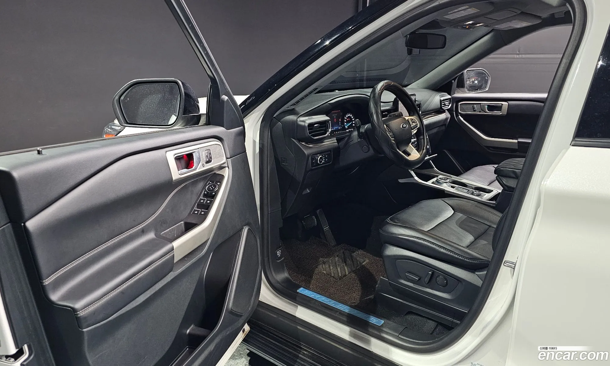 Ford Explorer 6th Gen 2023 1FMSK8FH3PGB54374 — 11