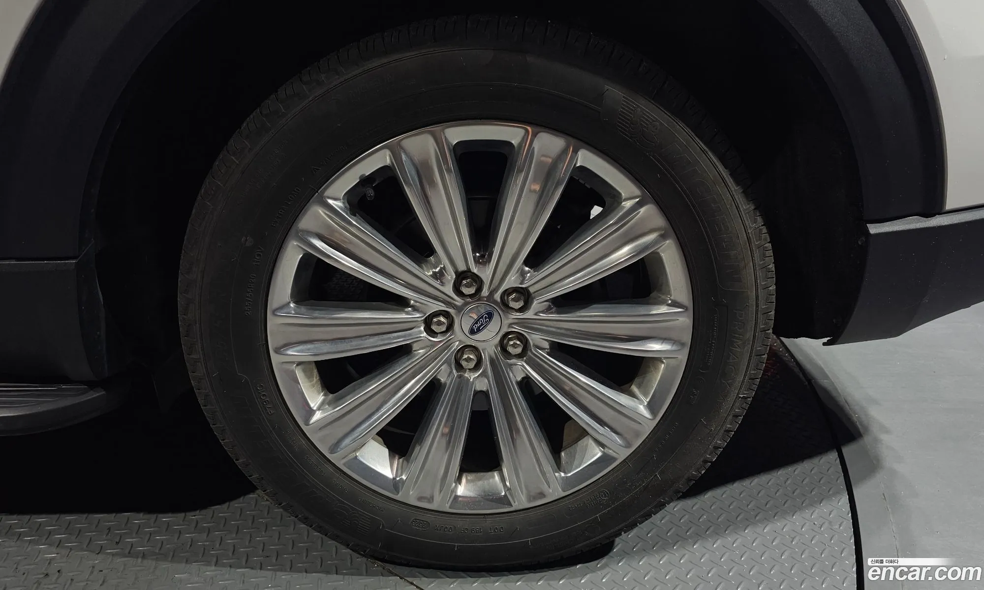 Ford Explorer 6th Gen 2023 1FMSK8FH3PGB54374 — 36