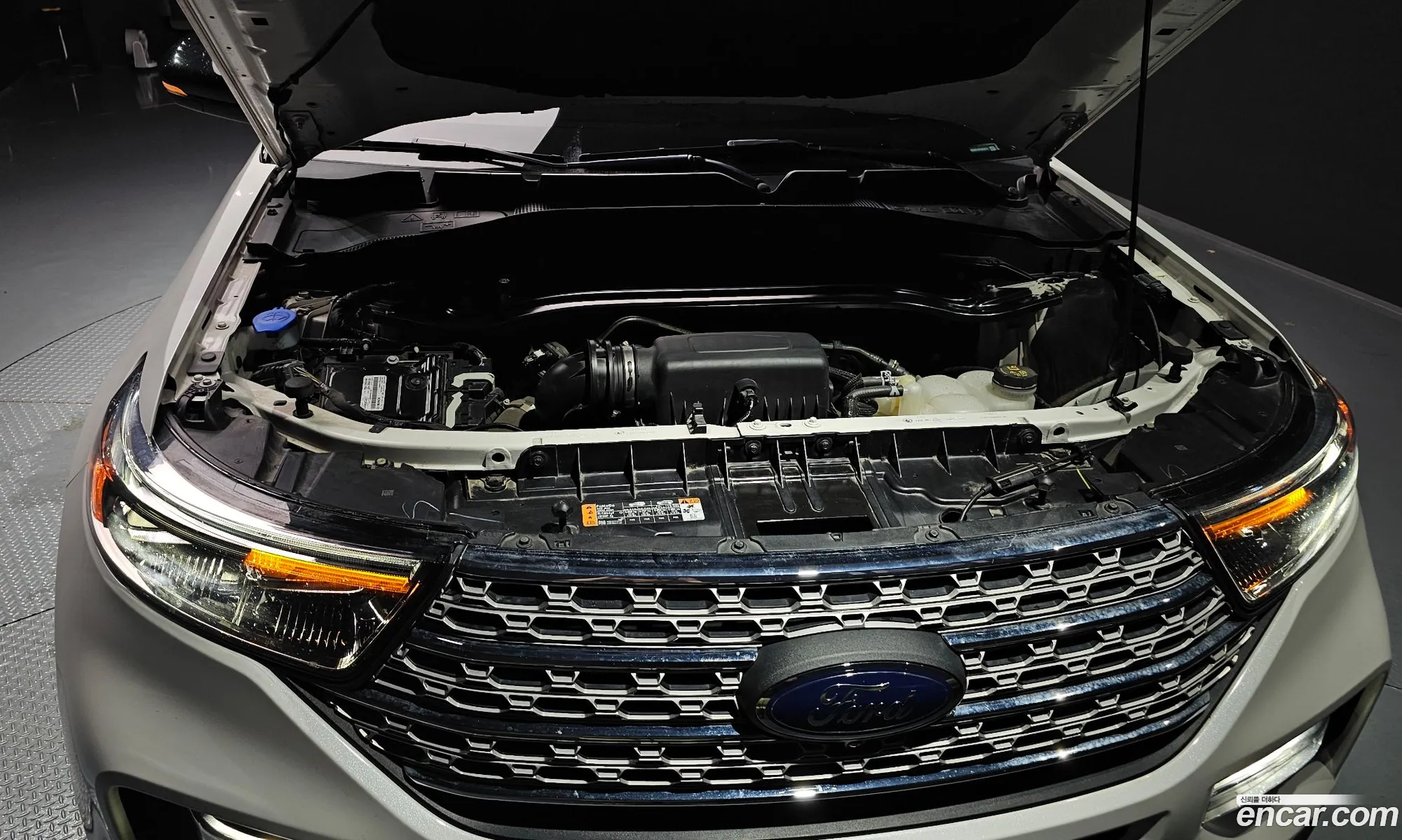 Ford Explorer 6th Gen 2023 1FMSK8FH3PGB54374 — 32