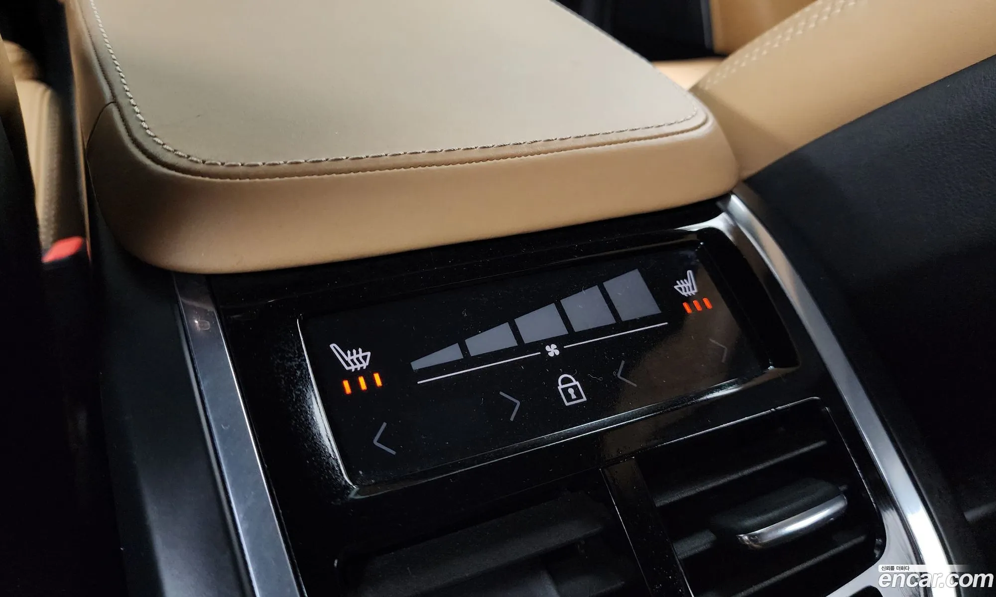 Volvo S90 2019 LVYPS68TCKP057253 — 12