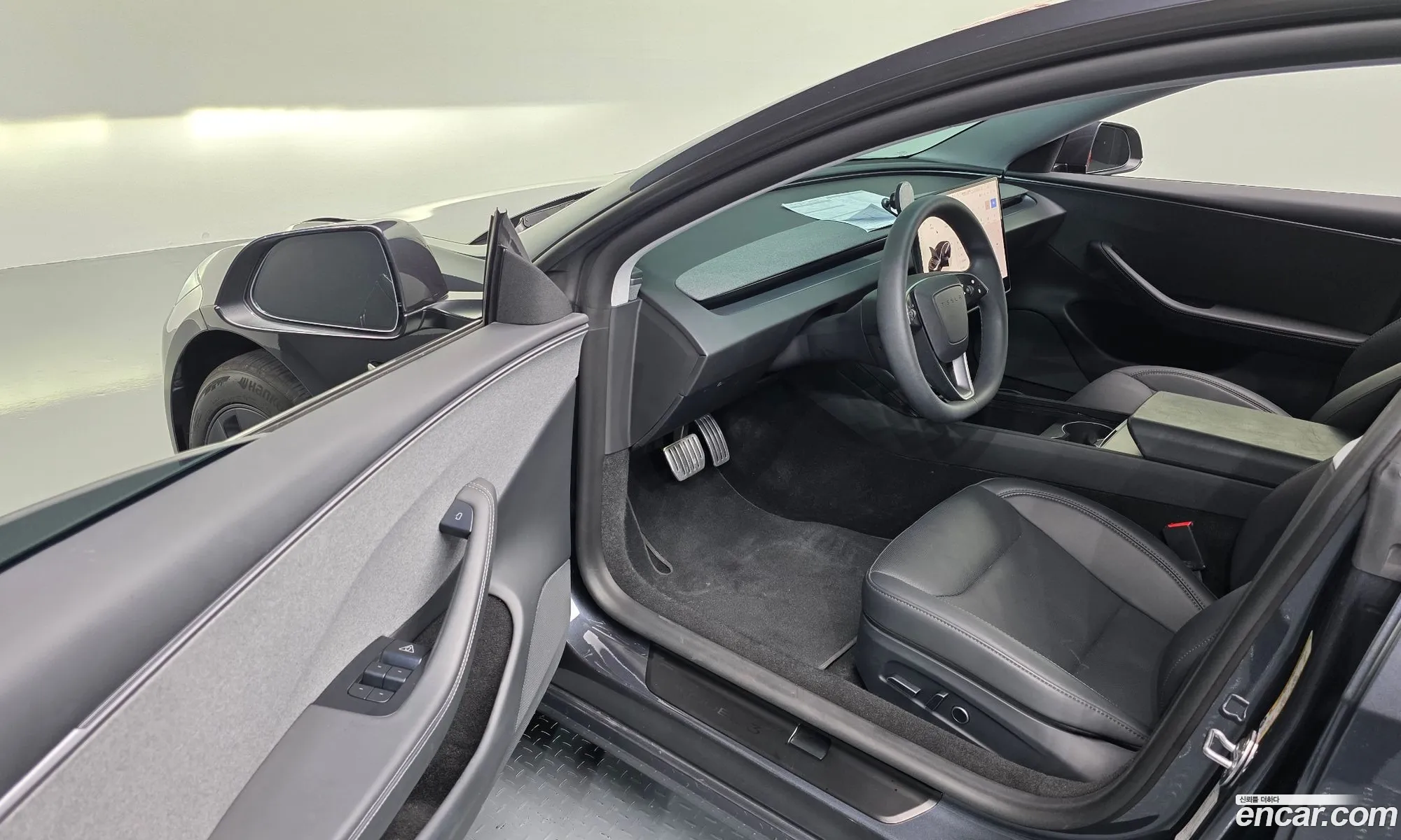 Tesla Model 3 2025 LRW3E7FS2SC589647 — 3