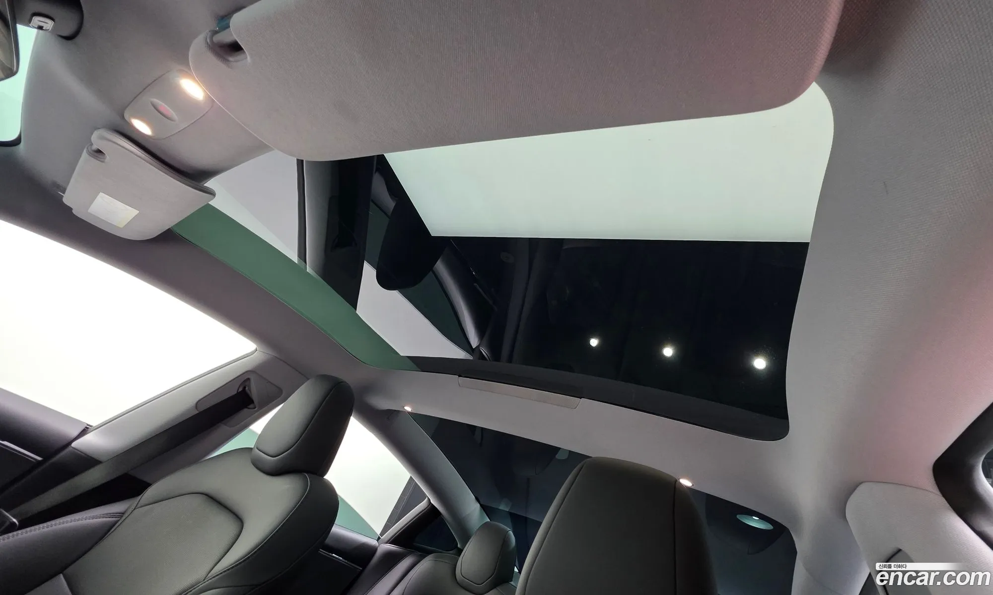 Tesla Model 3 2025 LRW3E7FS2SC589647 — 19