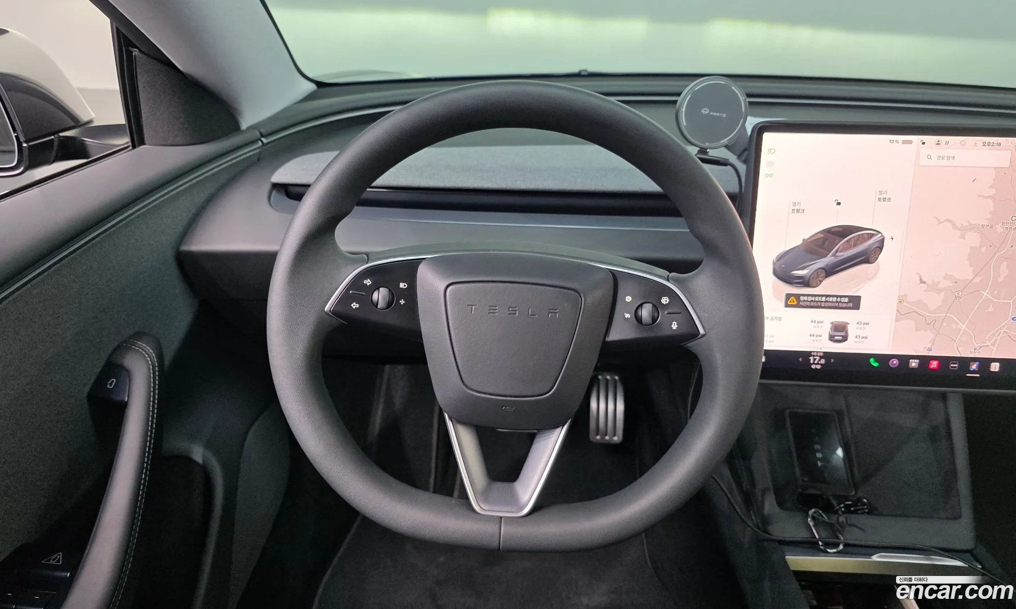 Tesla Model 3 2025 LRW3E7FS2SC589647 — 6