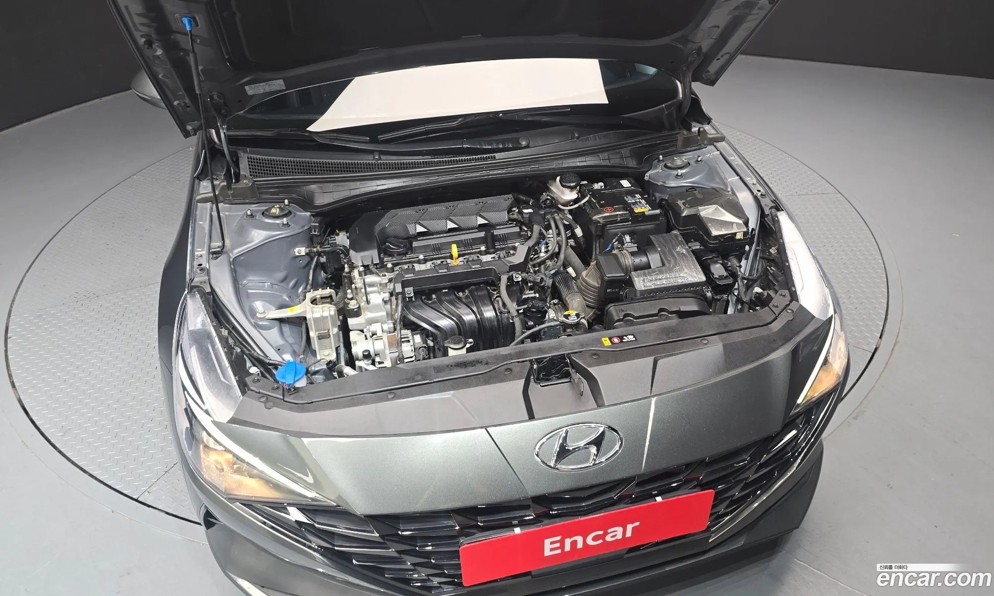 Hyundai Elantra 2023 — 20