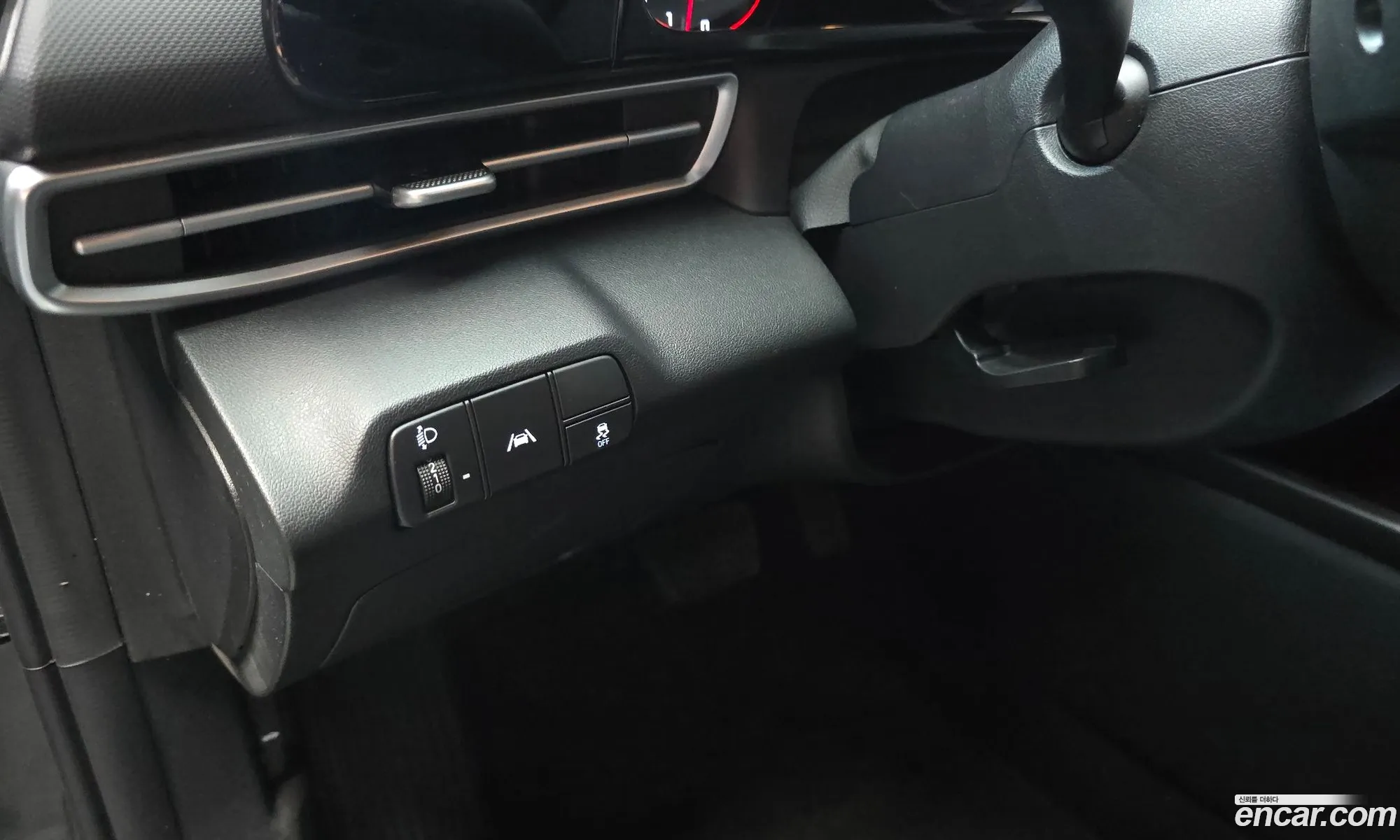 Hyundai Elantra 2023 — 12