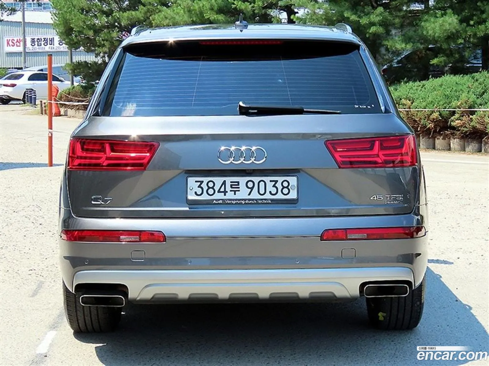 Audi Q7 2019 — 2