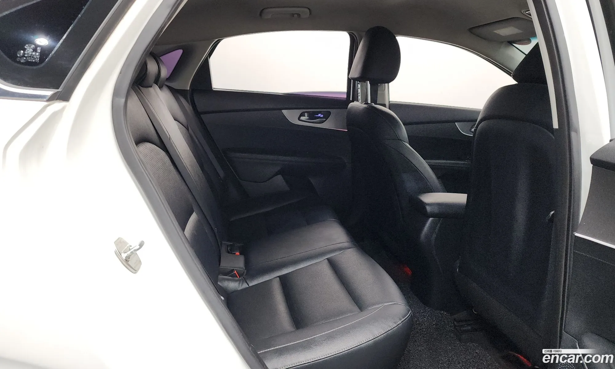 Kia K3 2018 — 20