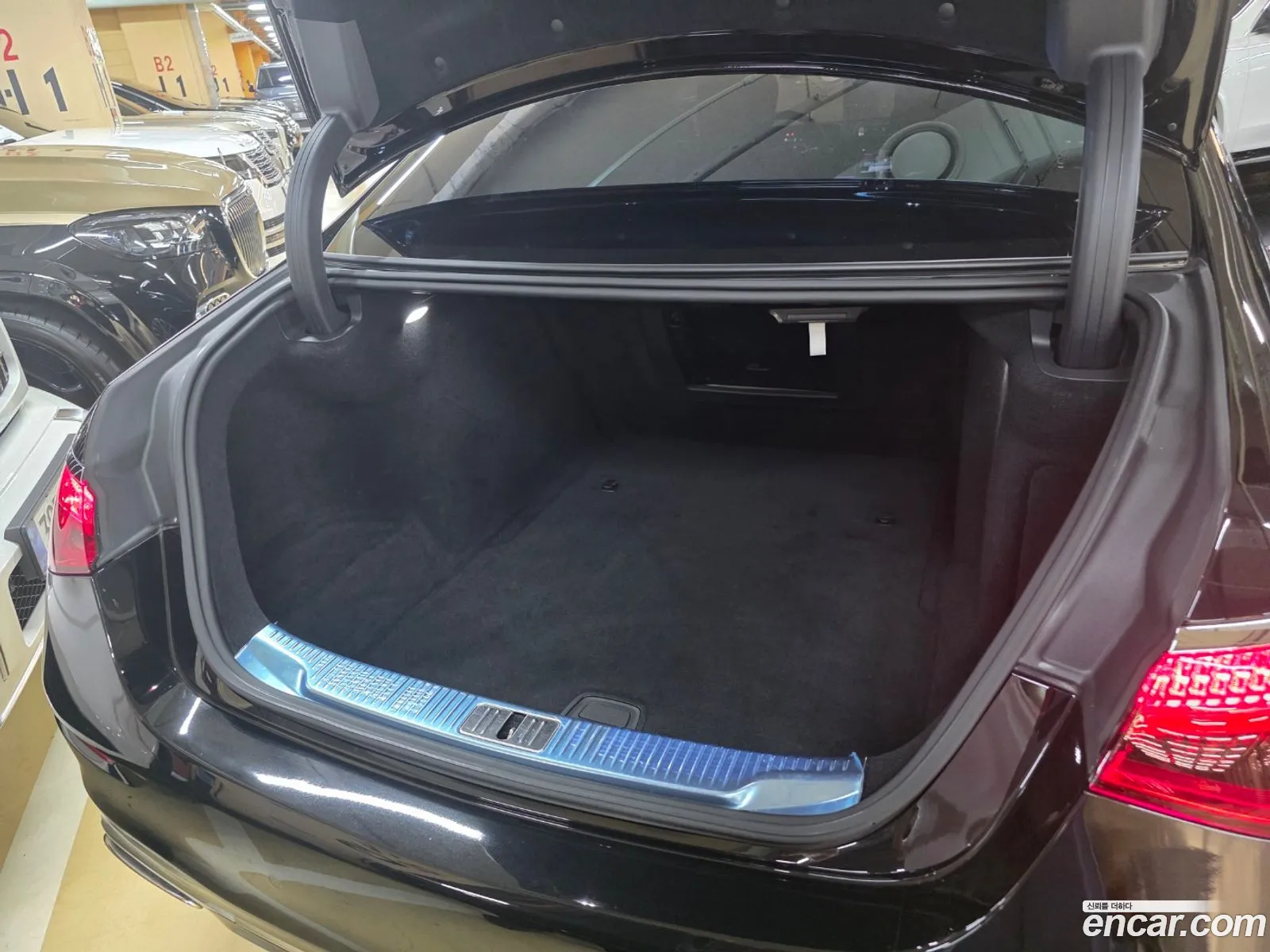 Mercedes-Benz S-Class W223 2022 — 8