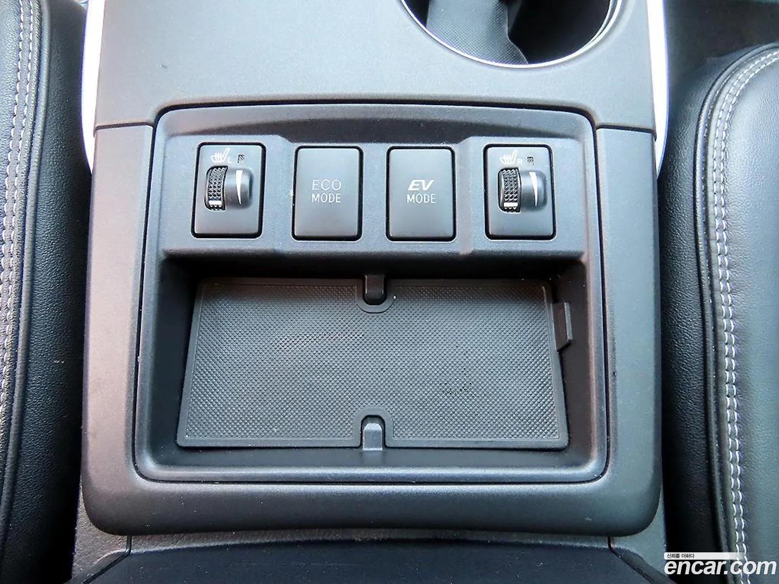 Toyota Camry 2016 — 15