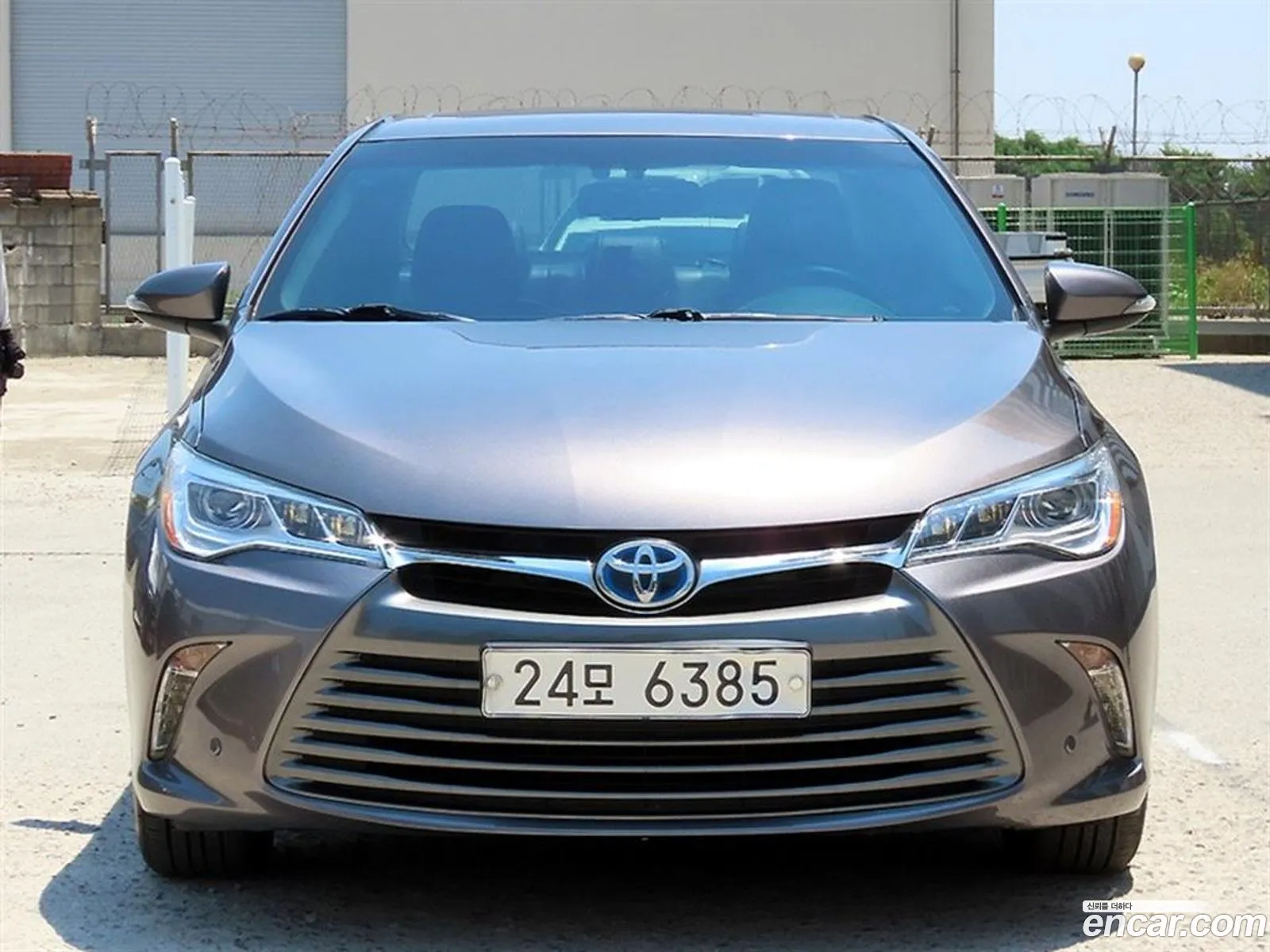 Toyota Camry 2016 — 20