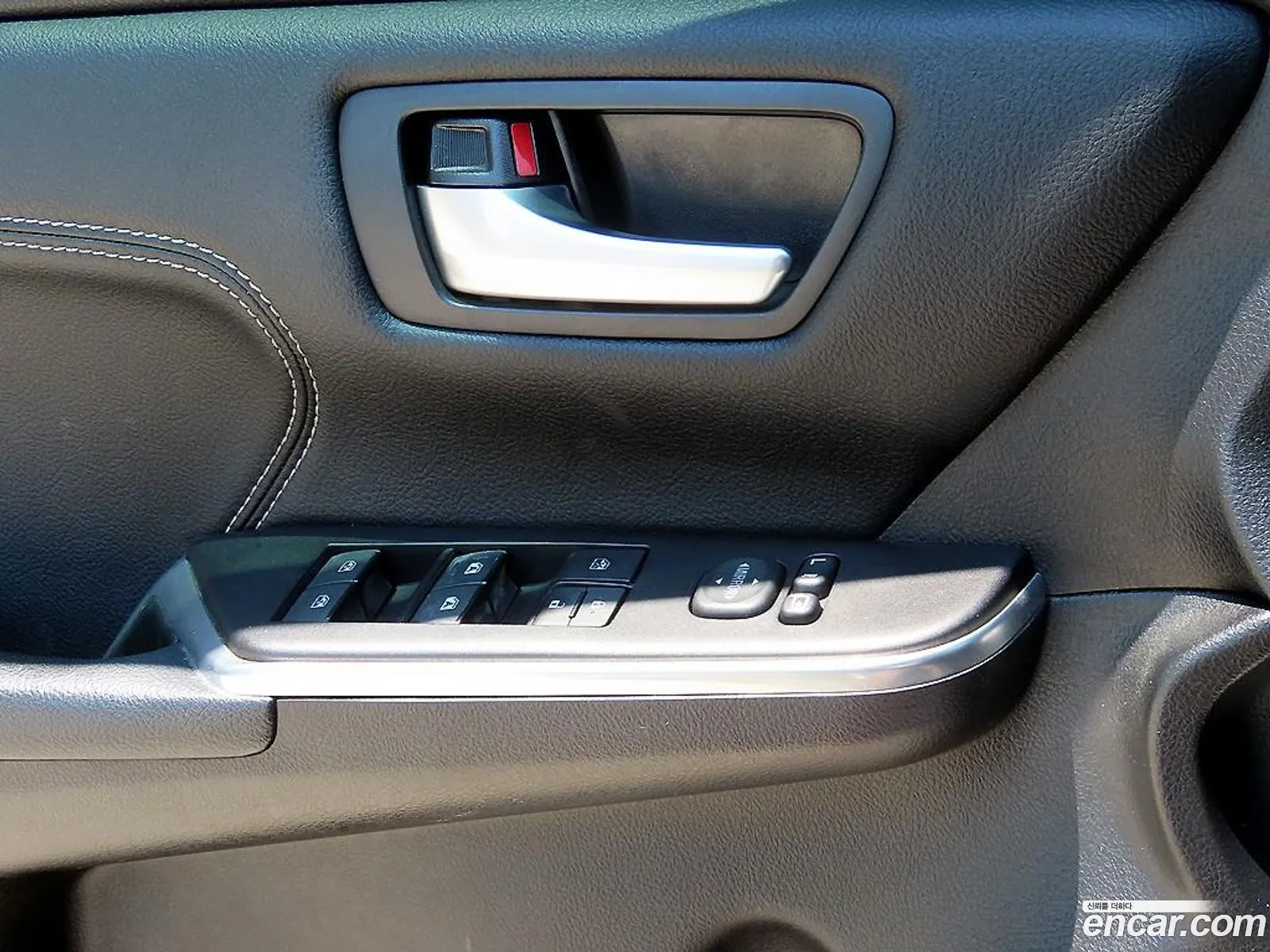 Toyota Camry 2016 — 6