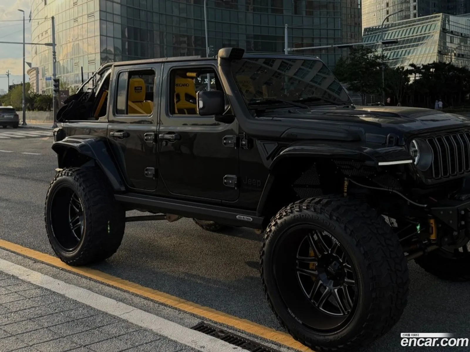 Jeep Wrangler 2023 — 19