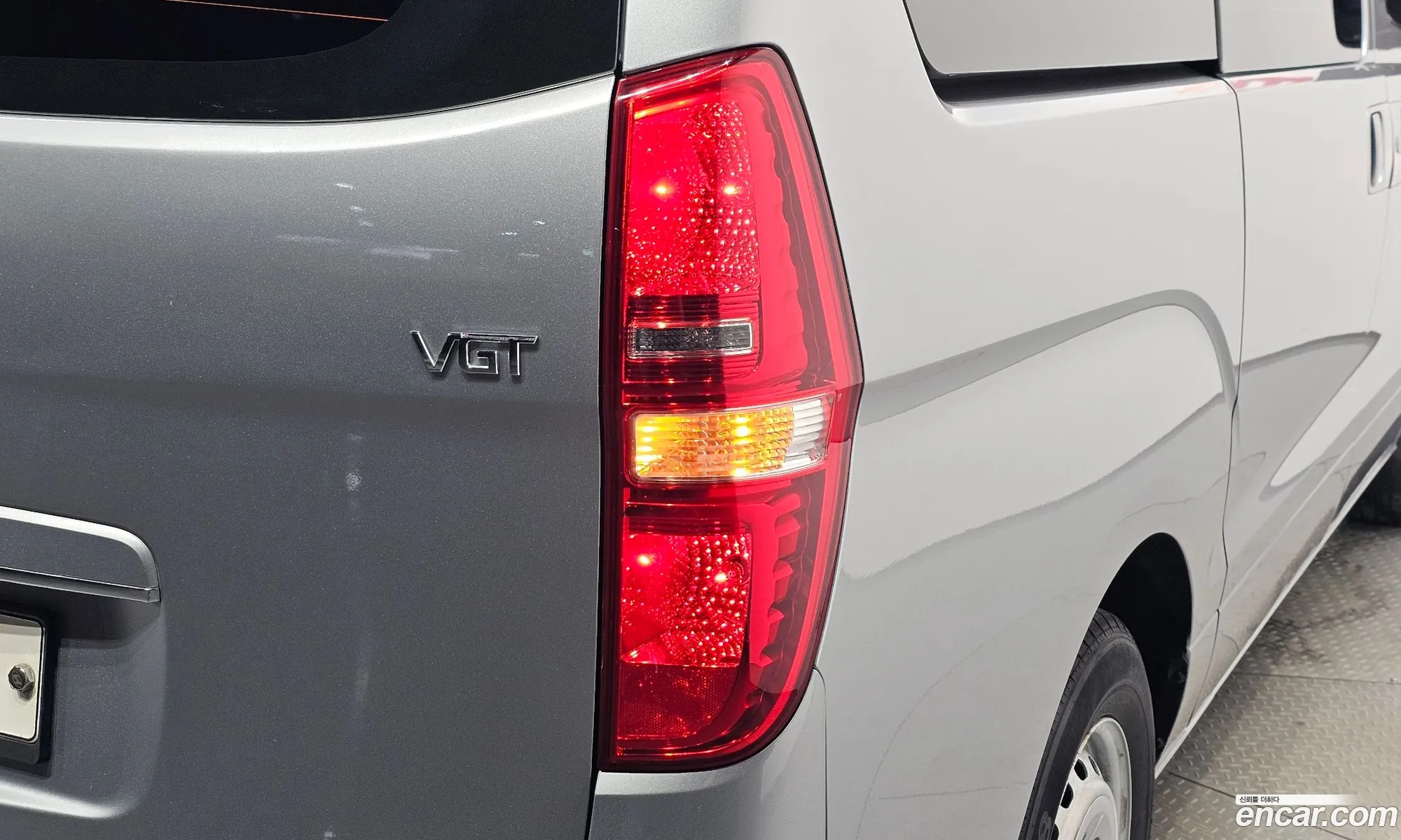 Hyundai Grand Starex 2017 — 16