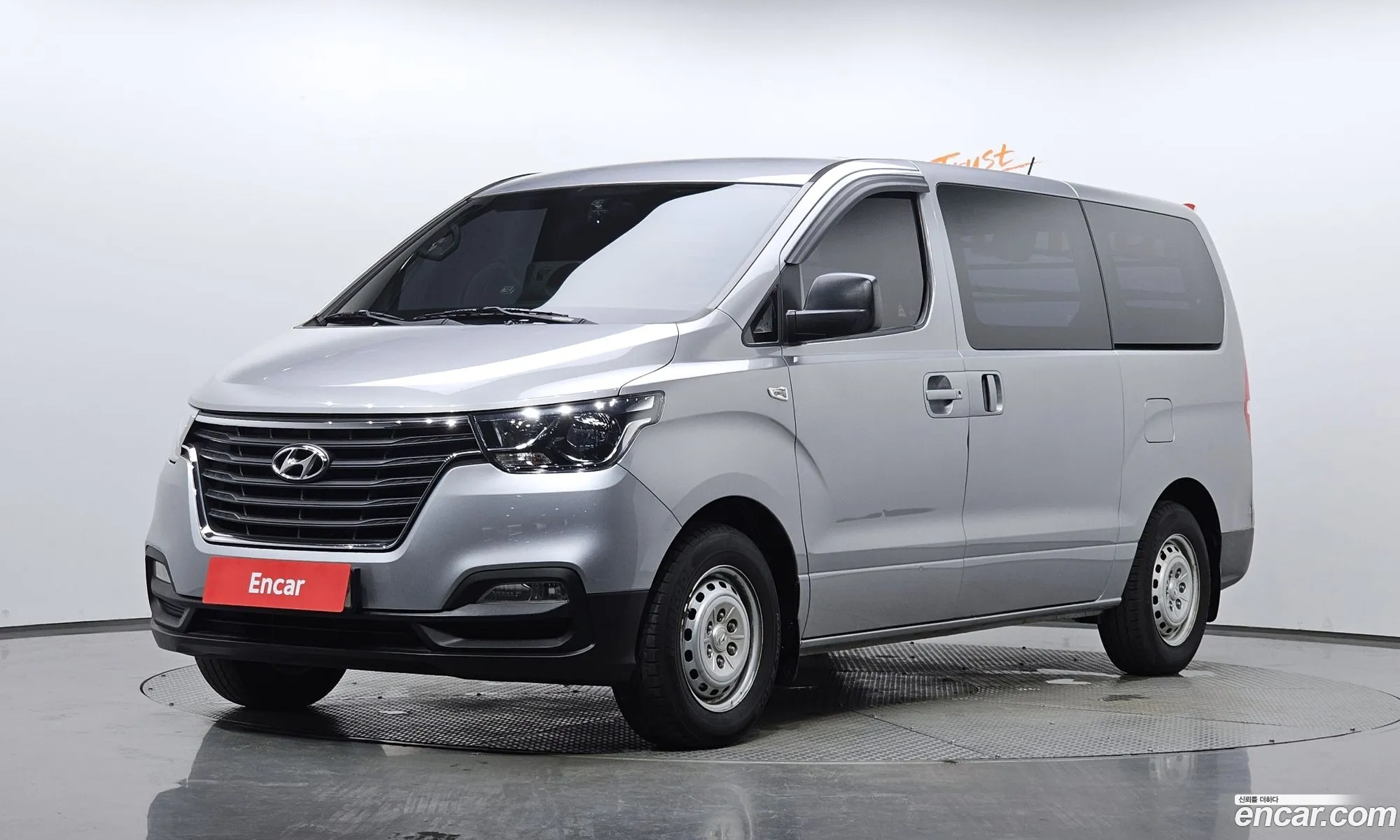 Hyundai Grand Starex 2017 — 18