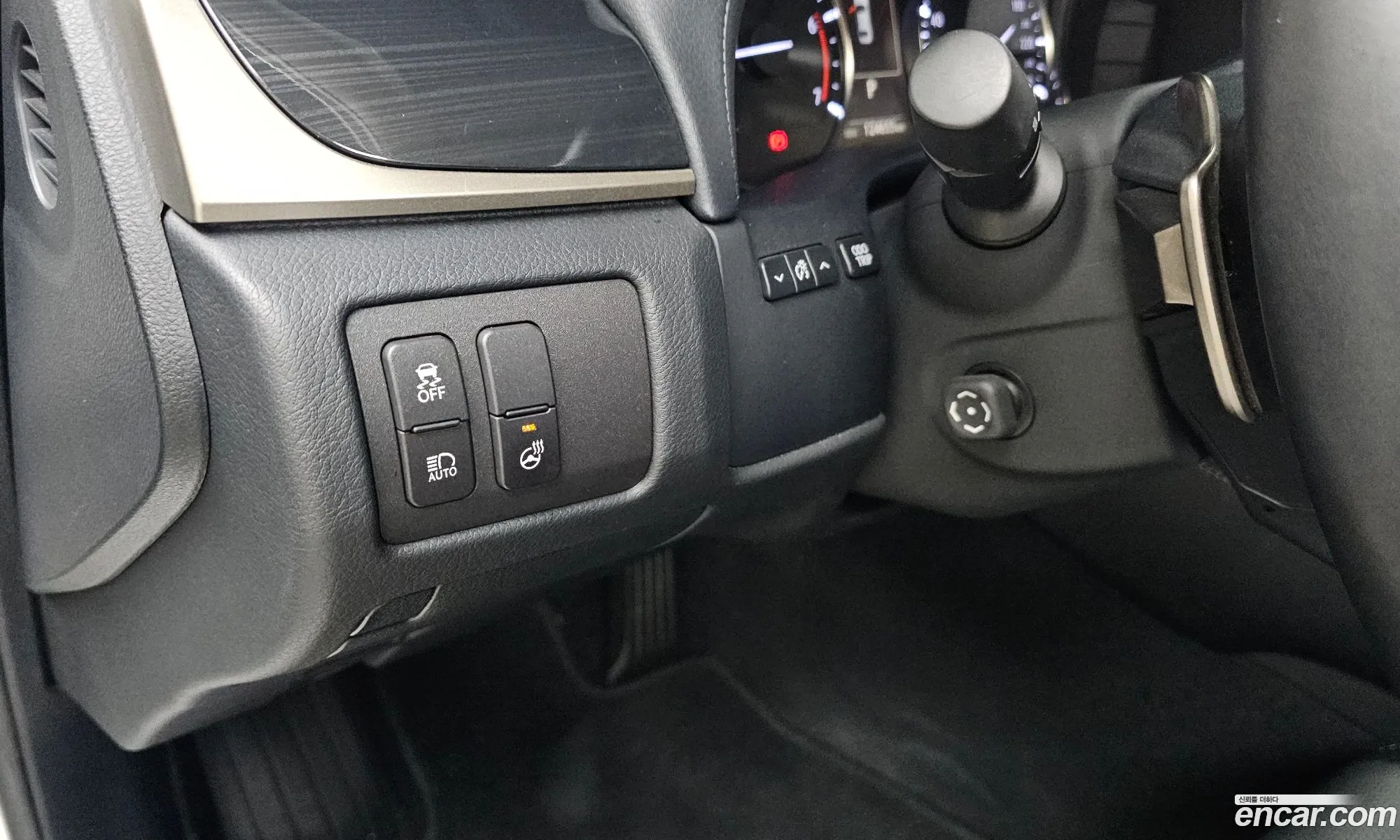 Lexus GS300 2018 JTHBA1BL2JA006945 — 8