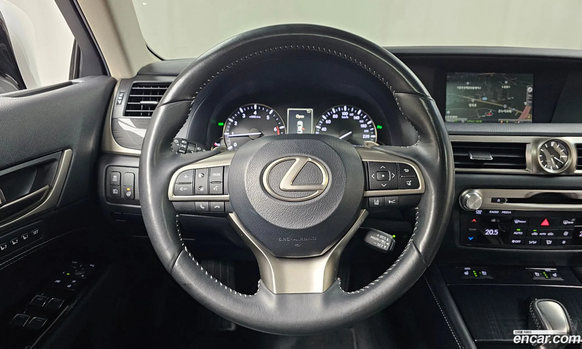 Lexus GS300 2018 JTHBA1BL2JA006945 — 3