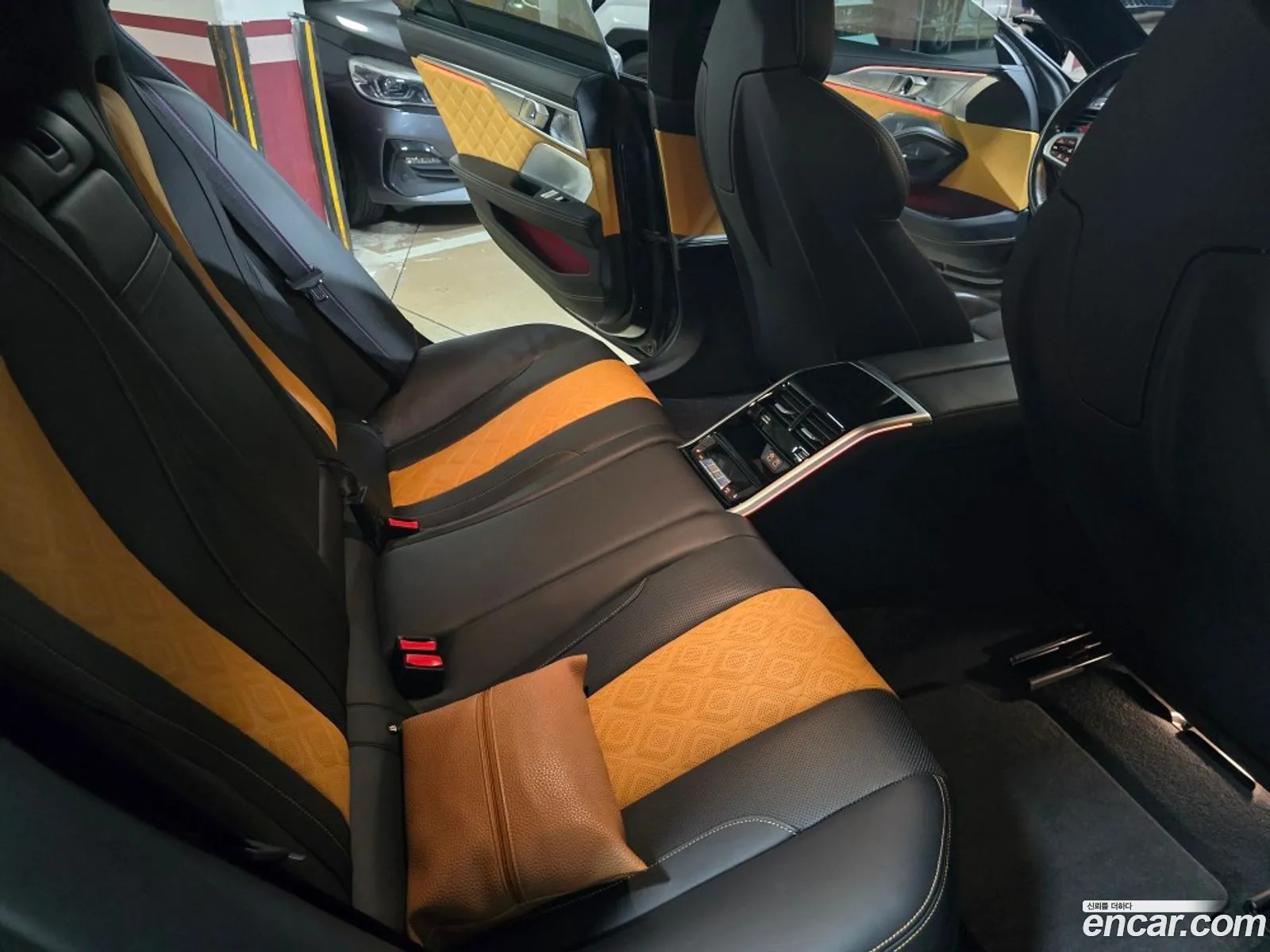 BMW M8