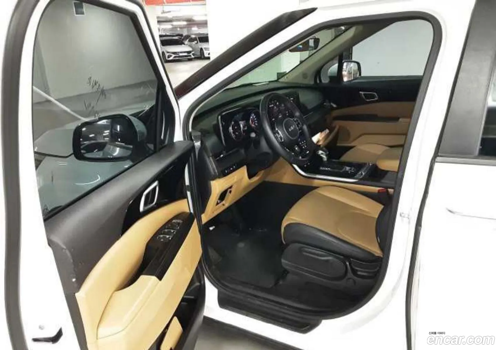 Kia Carnival 2022 — 3
