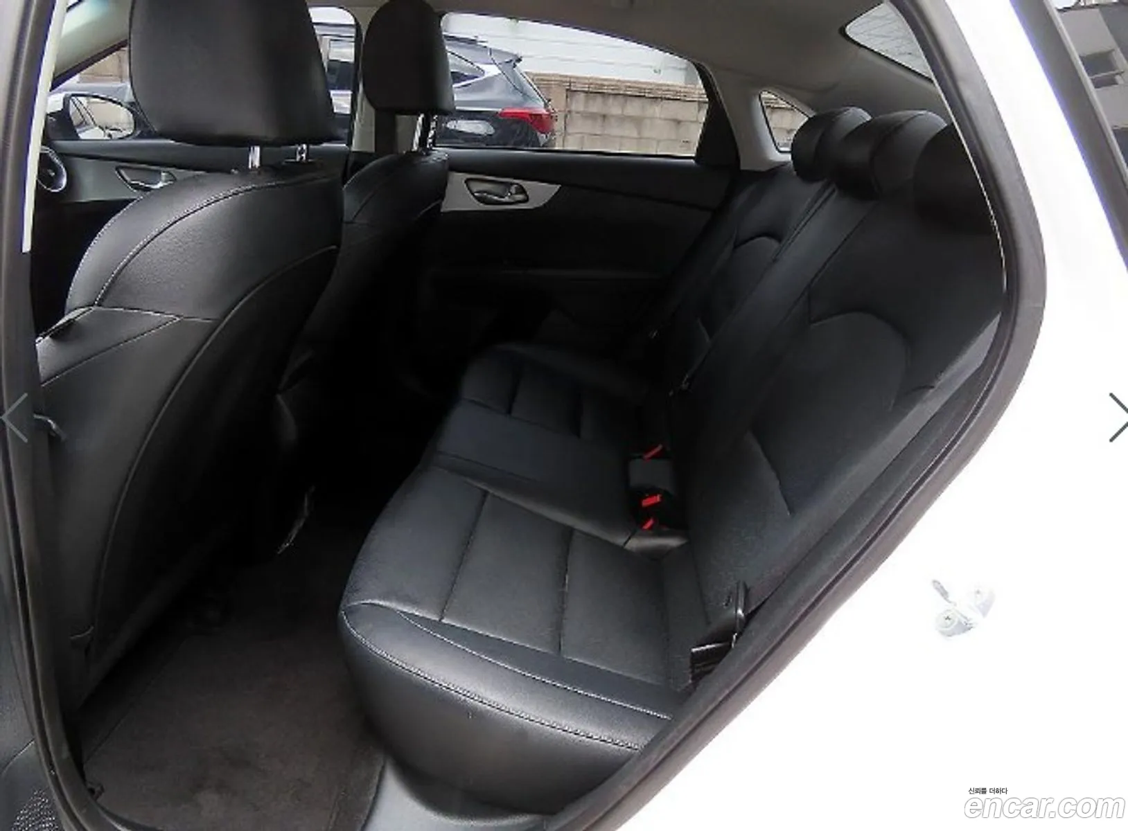 Kia K3 2022 — 13