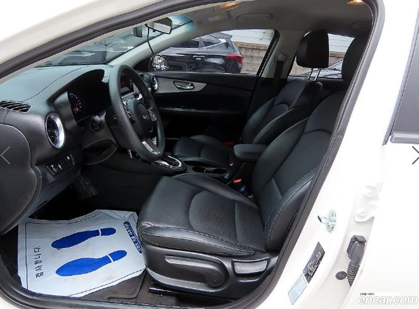 Kia K3 2022 — 9
