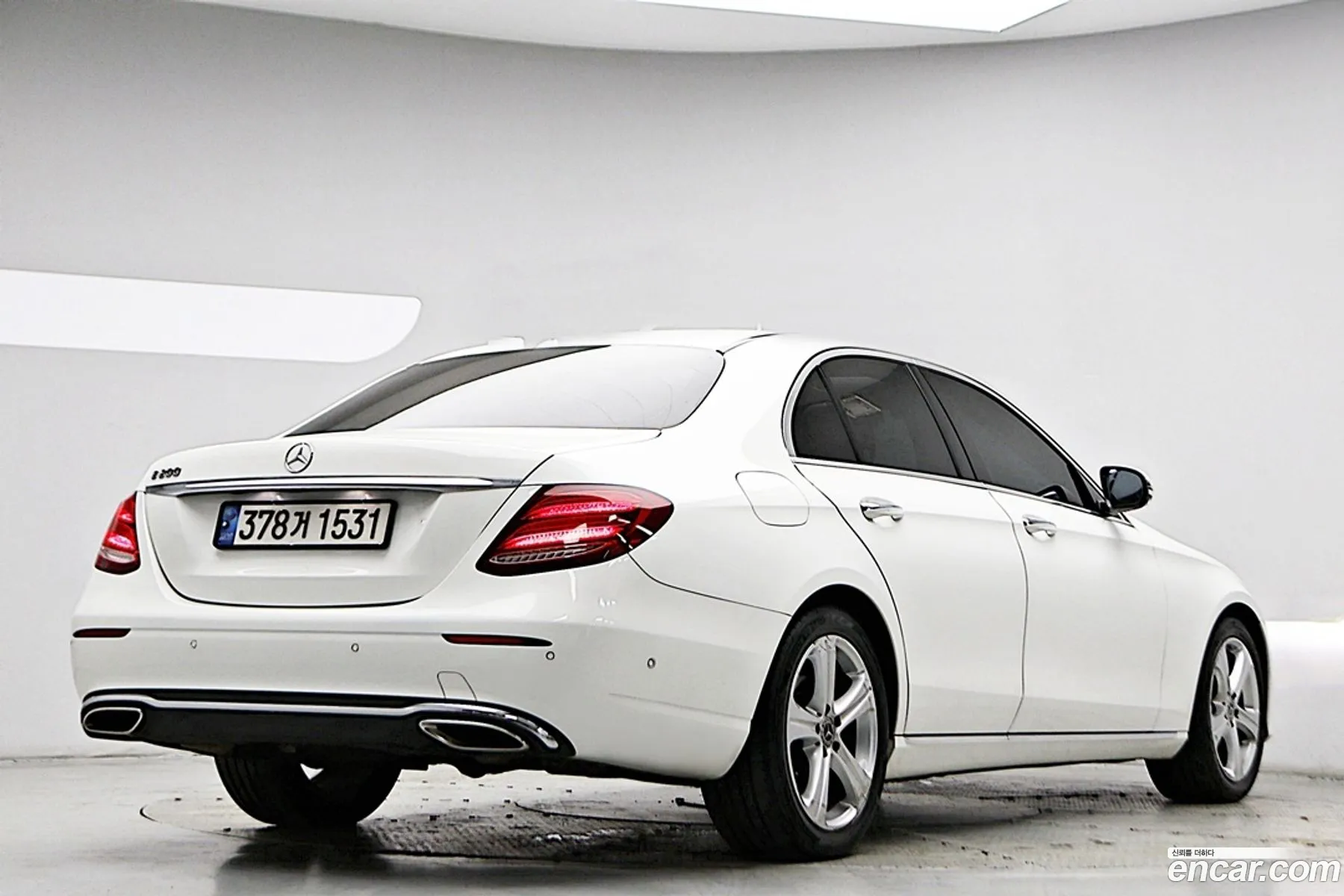 Mercedes-Benz E-Class W213 2017 — 17