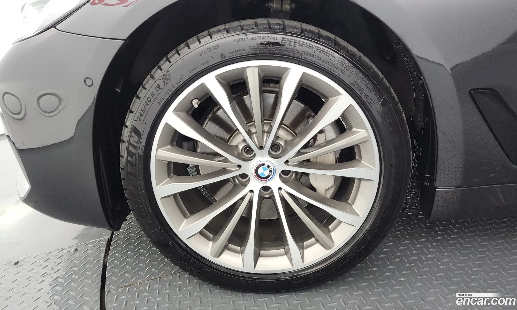 BMW 5 Series 2018 — 10