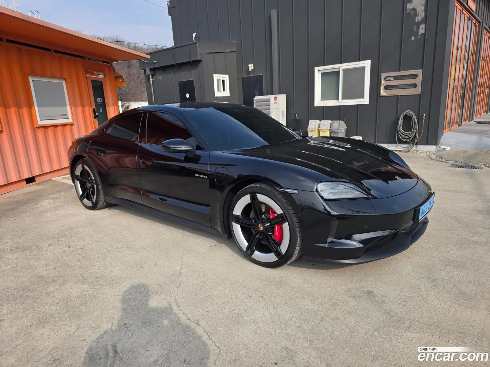 Porsche Taycan 2025 — 15