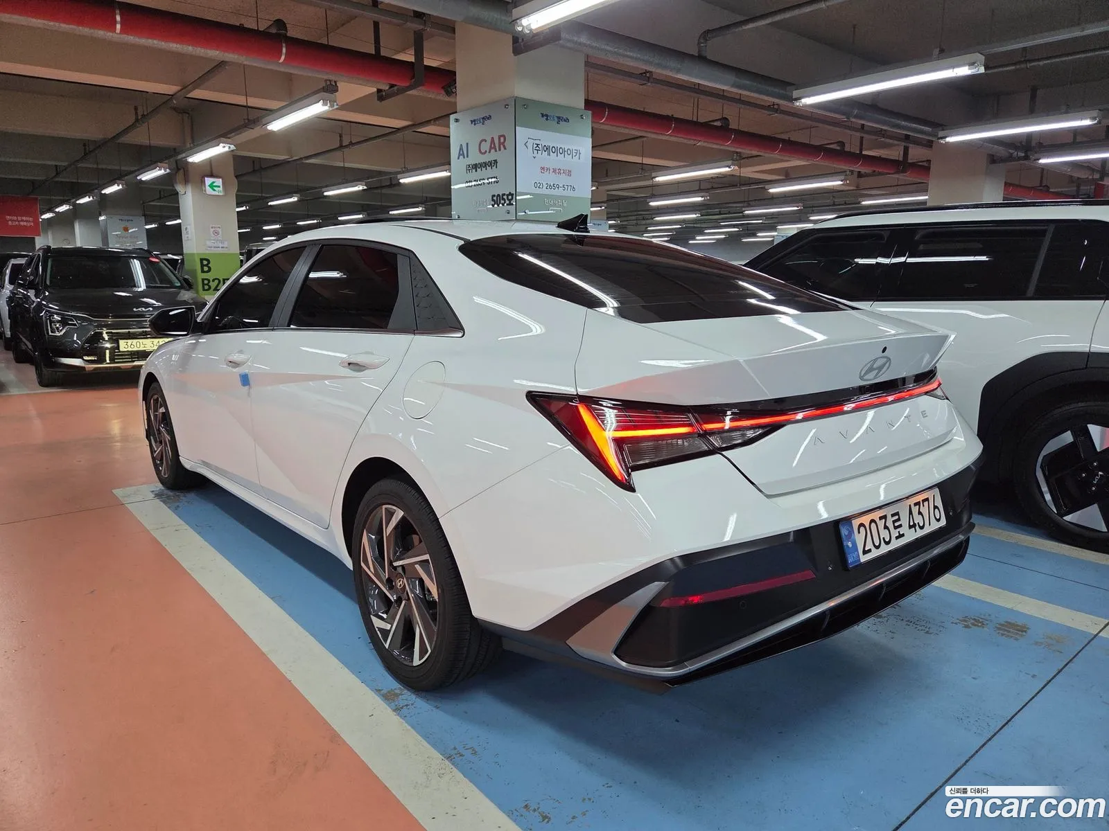 Hyundai Elantra 2024 — 10