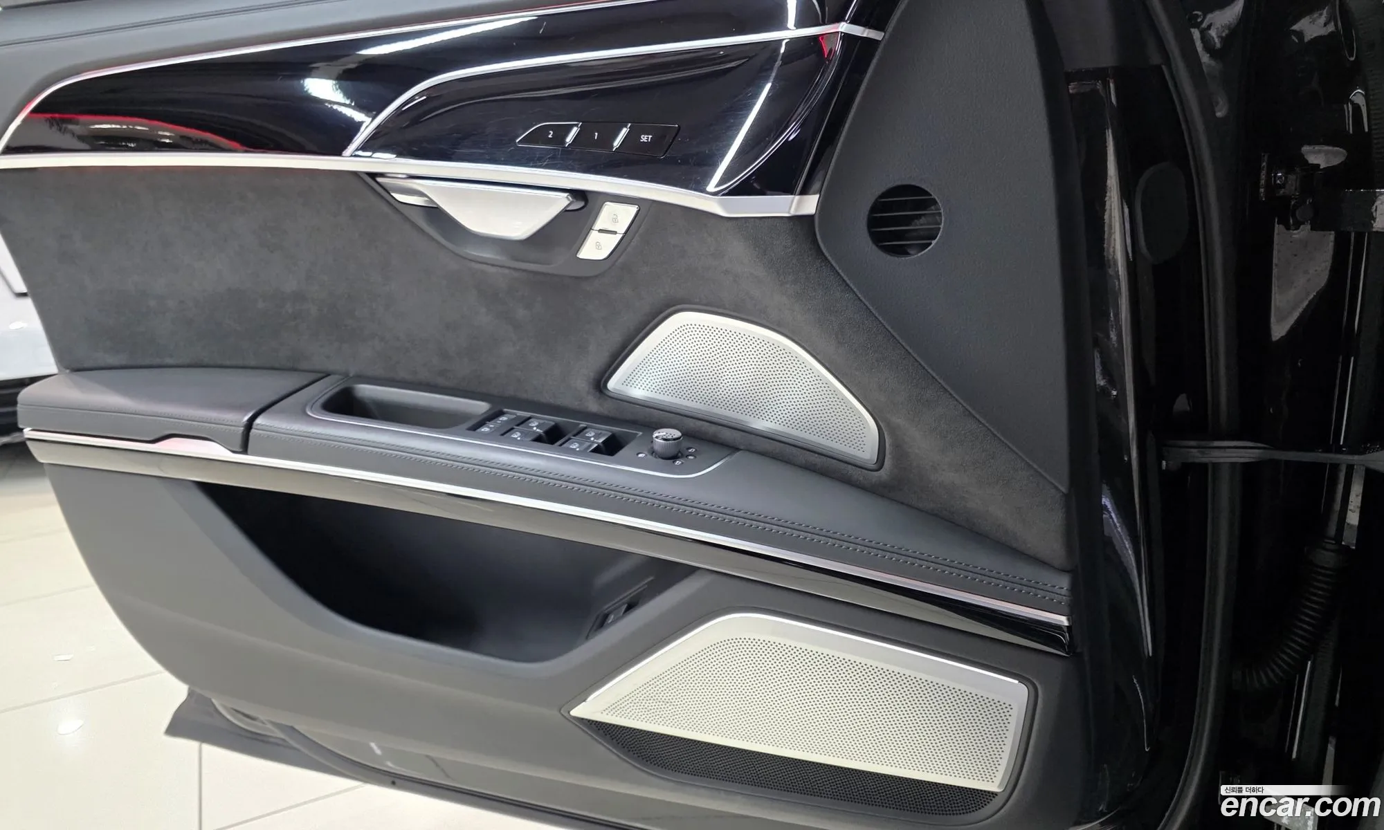 Audi A8 2021 — 2