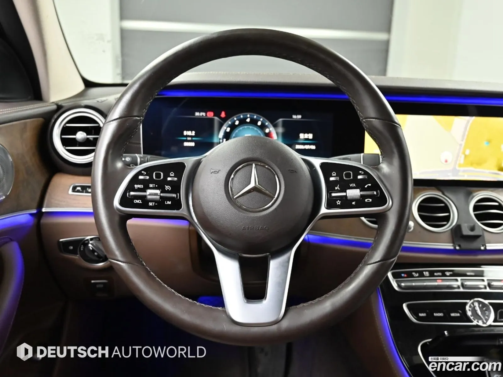Mercedes-Benz E-Class W213 2019 — 18
