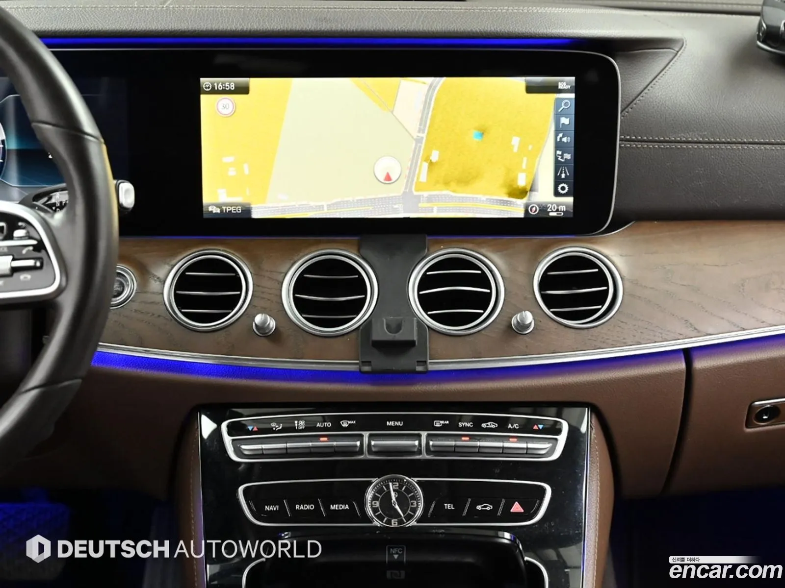 Mercedes-Benz E-Class W213 2019 — 14