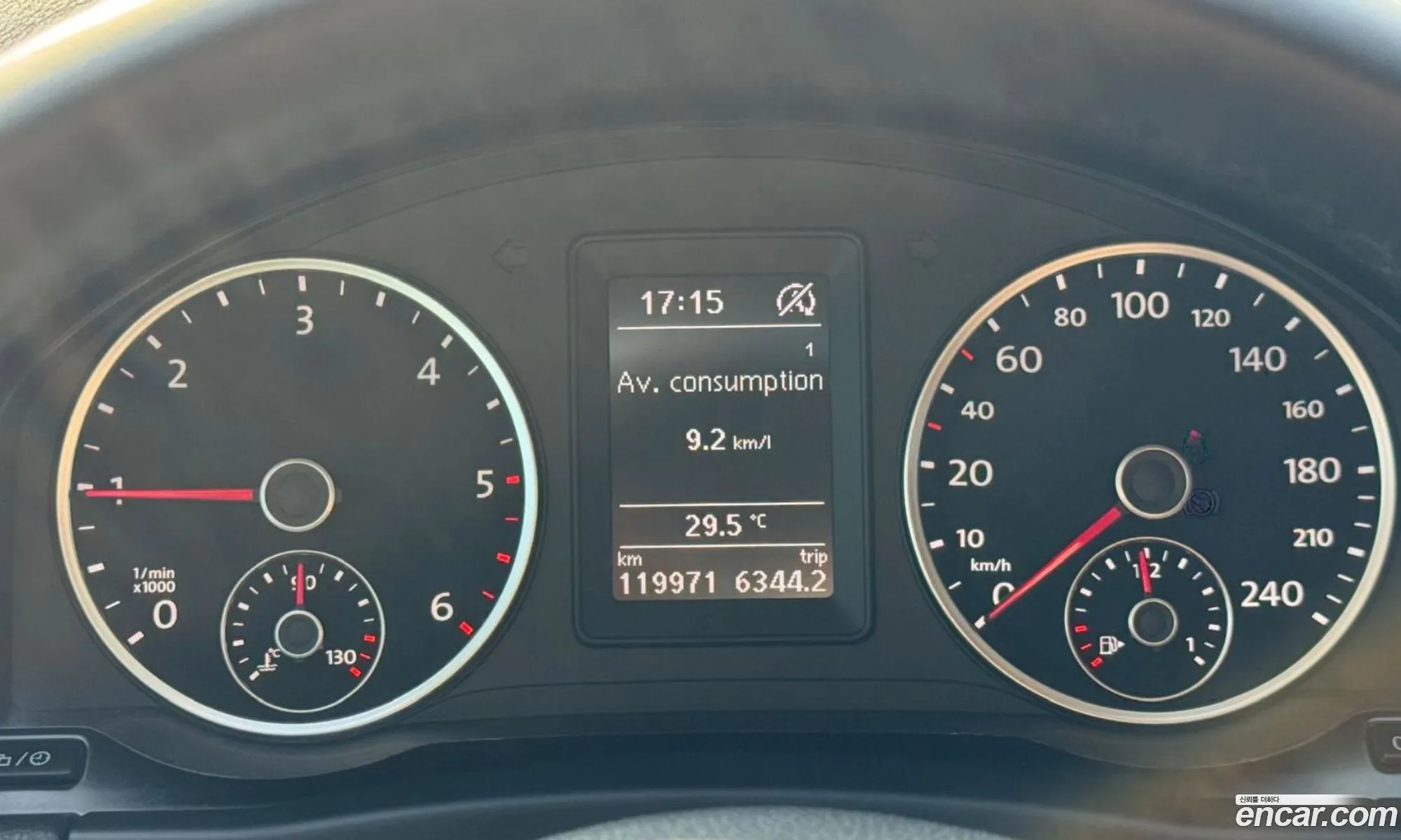 Volkswagen Tiguan 2016 — 9