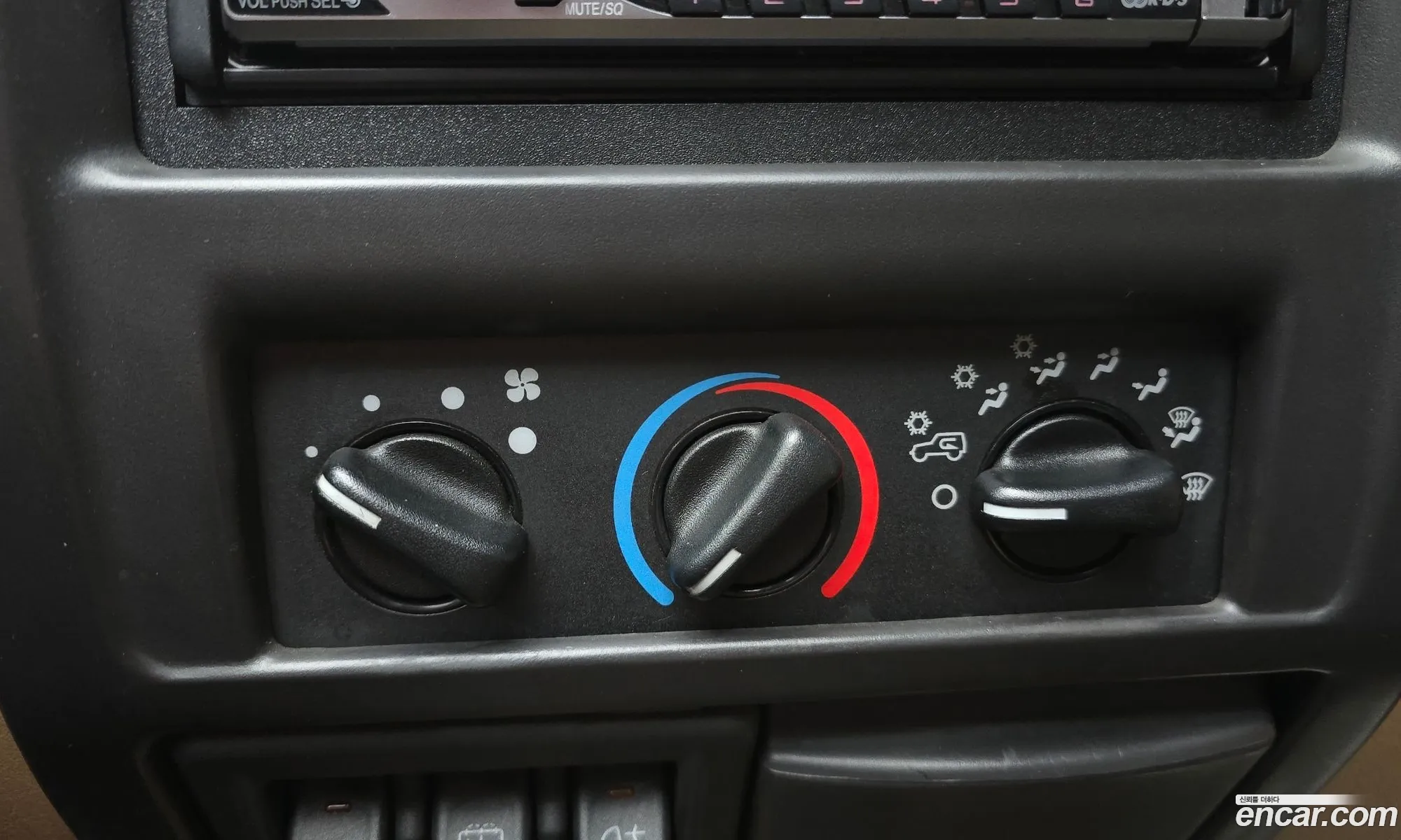 Jeep Wrangler 2000 1J4FAA9S9YP787786 — 20