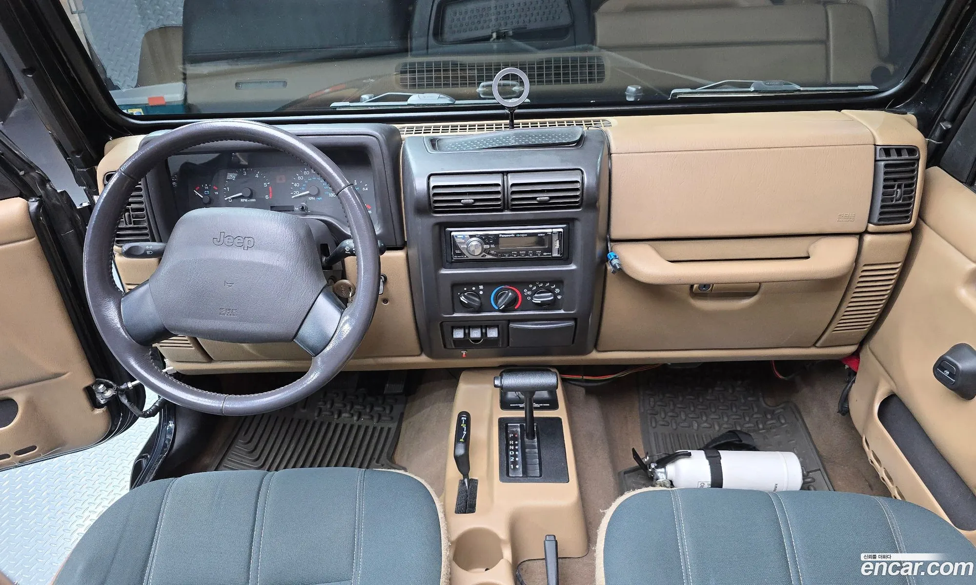 Jeep Wrangler 2000 1J4FAA9S9YP787786 — 2