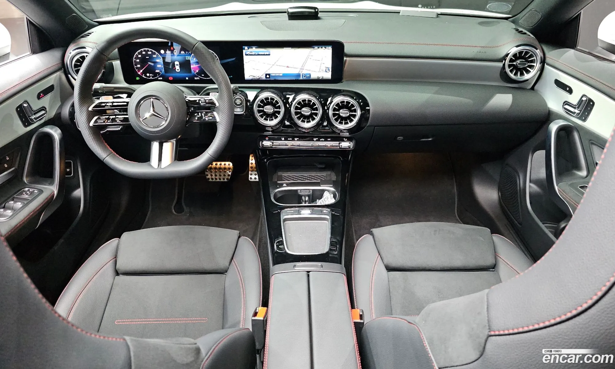 Mercedes-Benz CLA-Class C118 2024 — 19