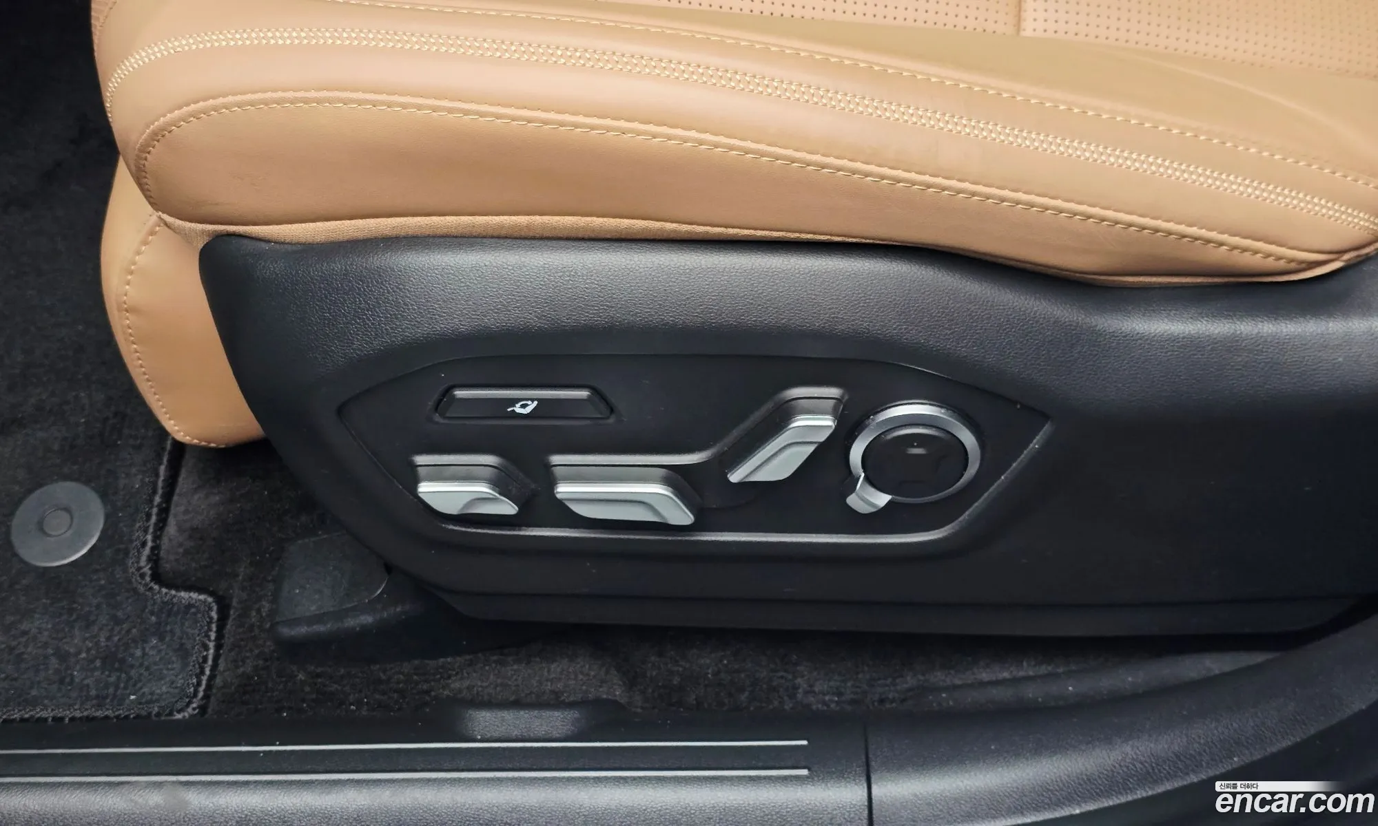 Hyundai Santa Fe 2025 — 24