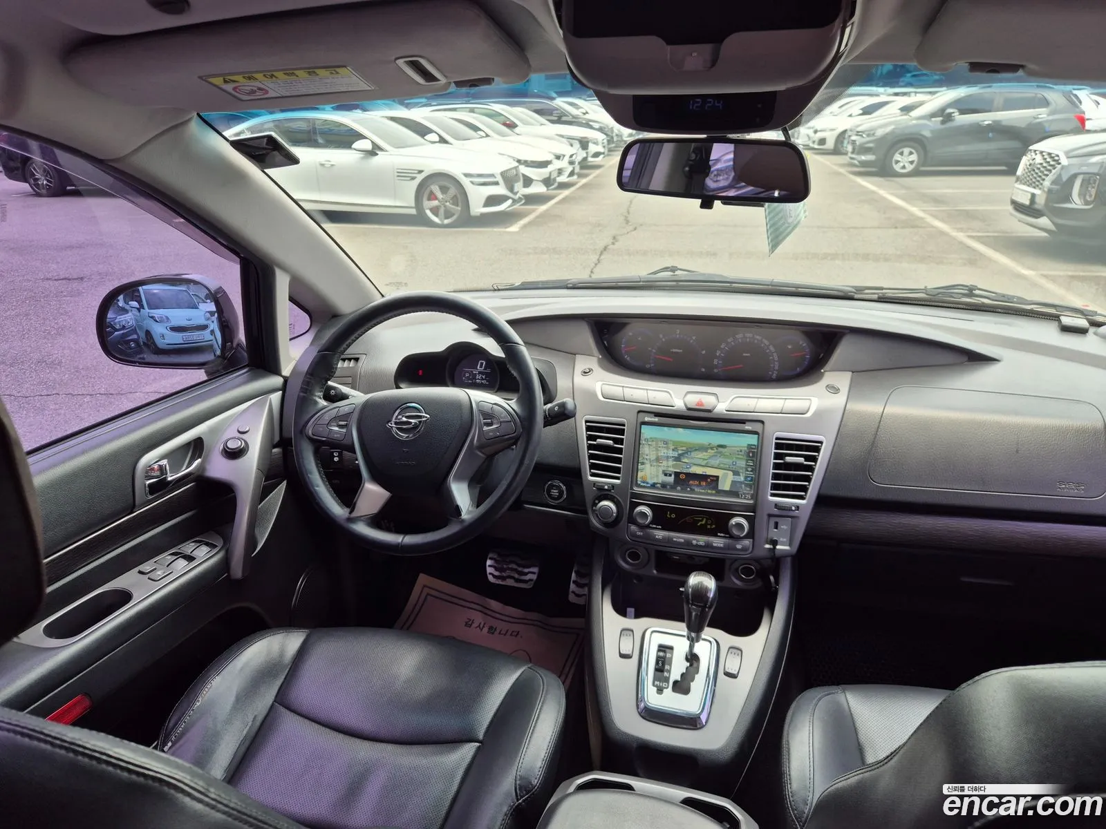 KG Mobility (SsangYong) Korando Turismo 2017 — 18