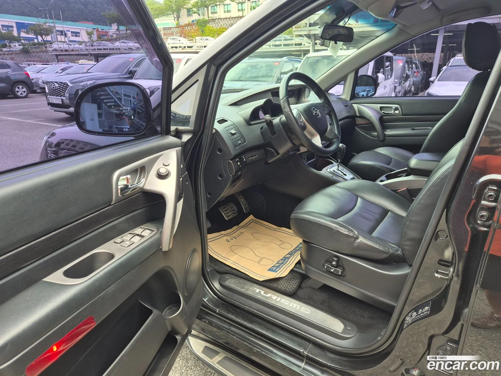 KG Mobility (SsangYong) Korando Turismo 2017 — 14