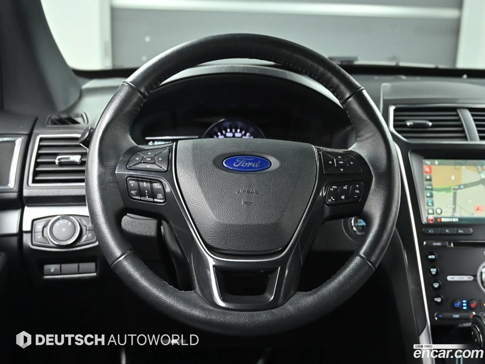 Ford Explorer 2018 — 2