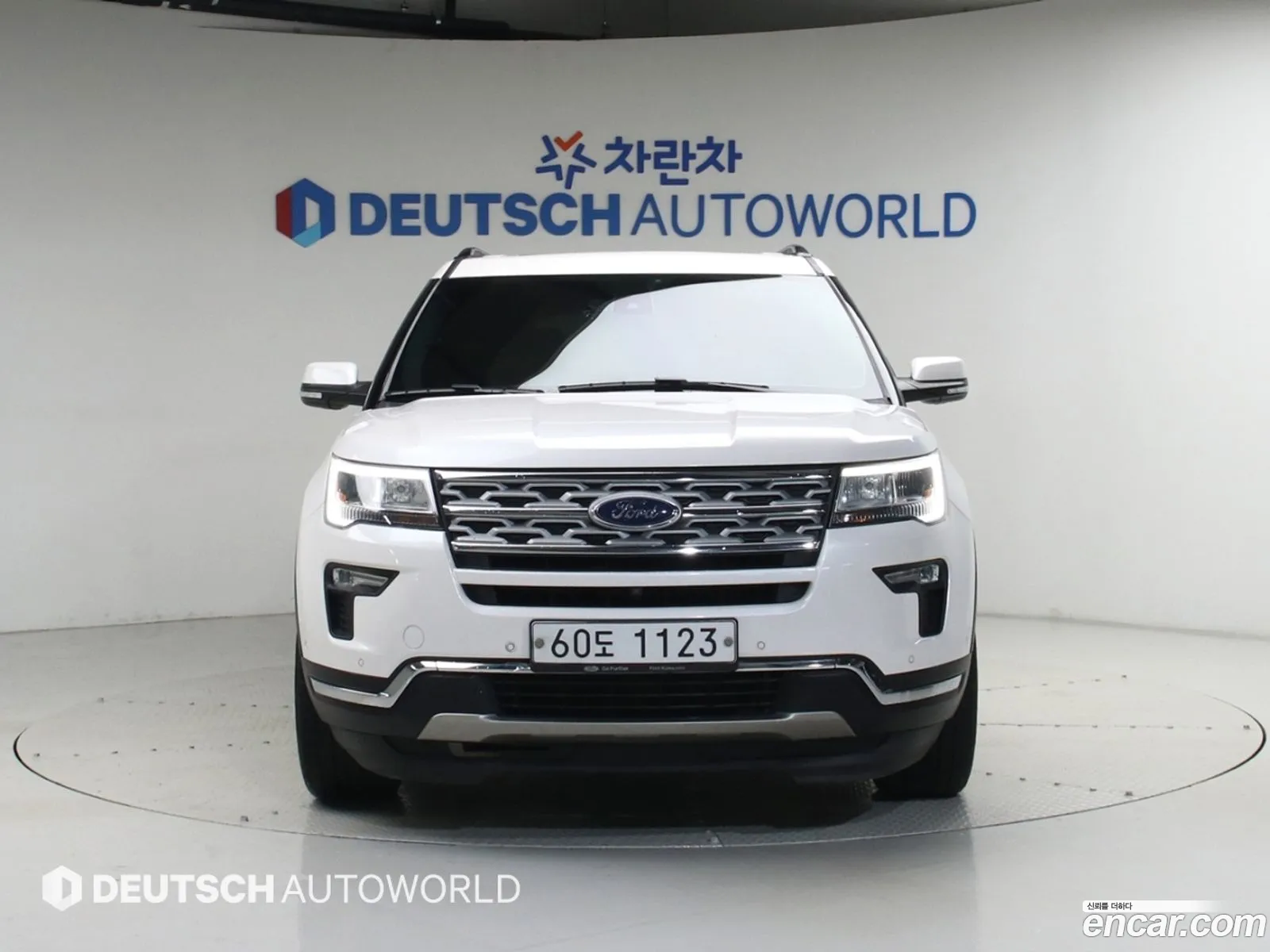 Ford Explorer 2018 — 18
