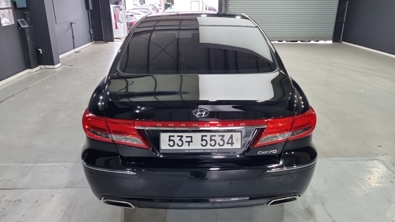 Hyundai The Luxury Grandeur