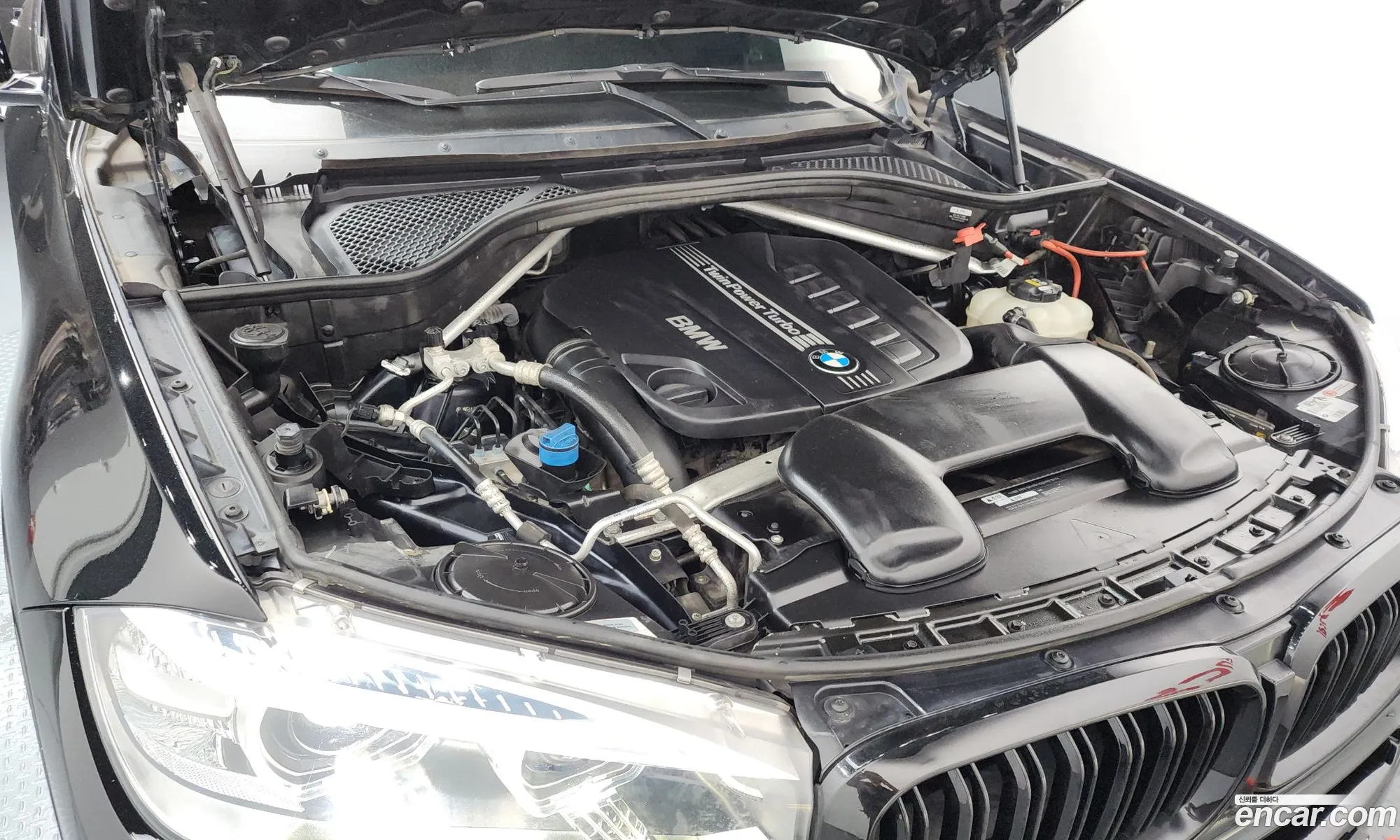 BMW X5 2018 WBAKS4106J0Y73727 — 2