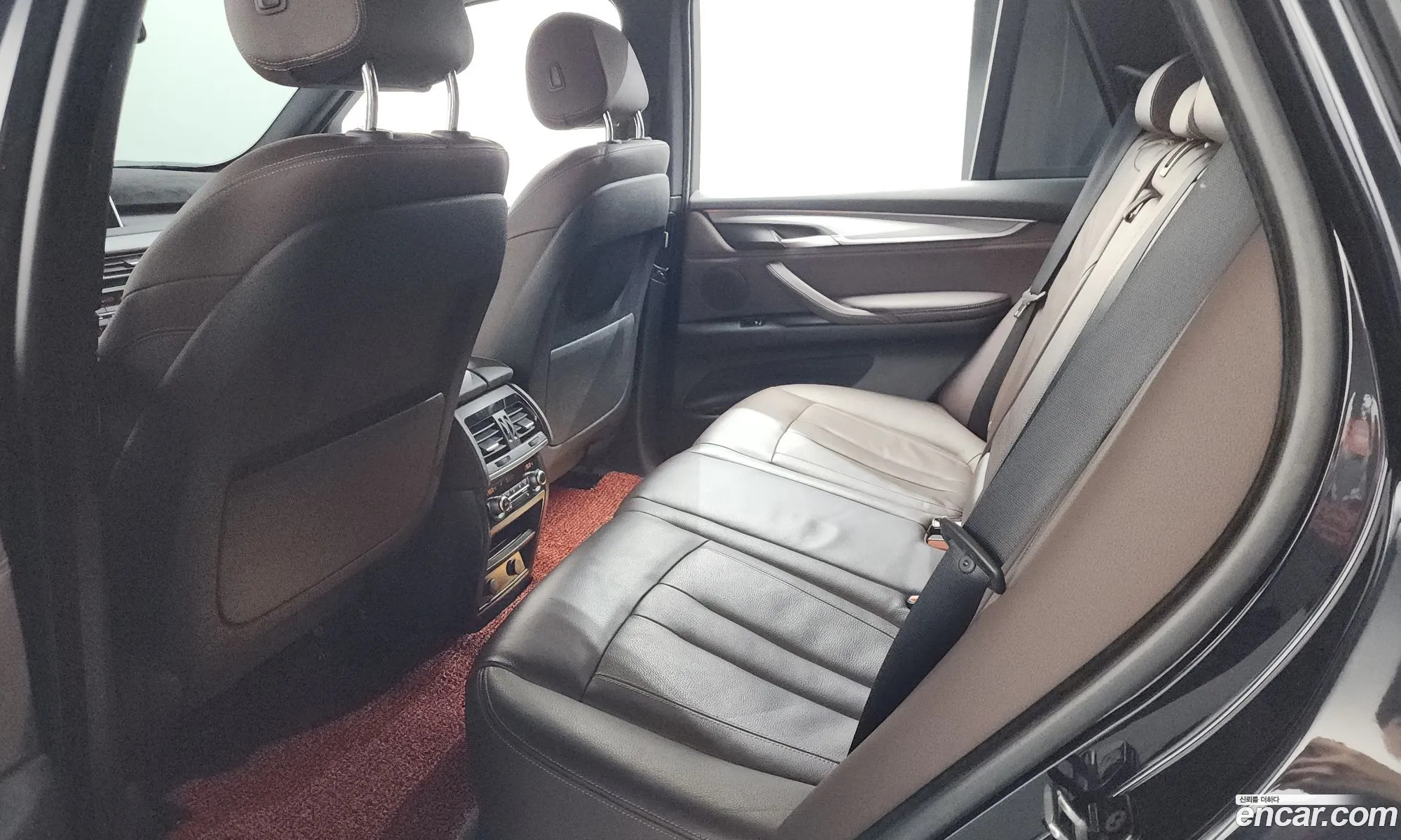 BMW X5 2018 WBAKS4106J0Y73727 — 3