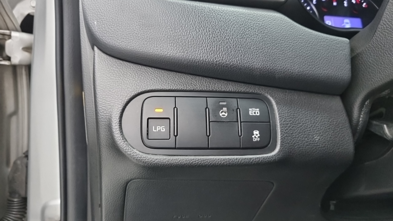 Kia Carens 2014 — 7