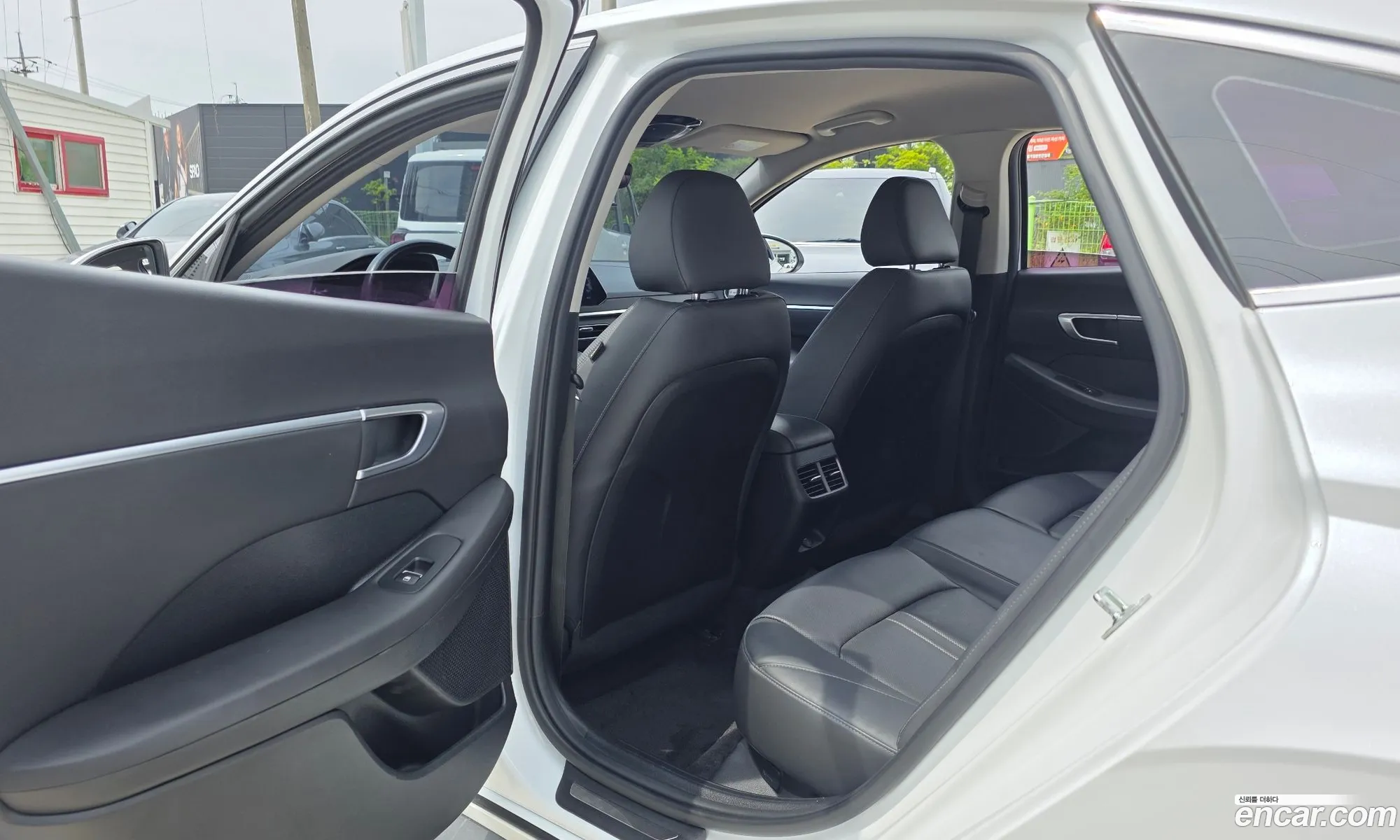 Hyundai Sonata 2021 — 28