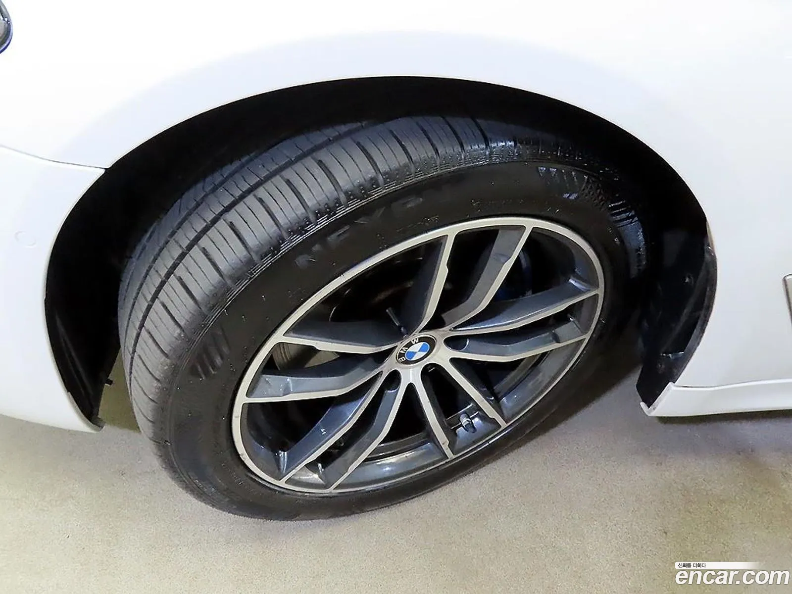 BMW 5 Series 2021 — 16