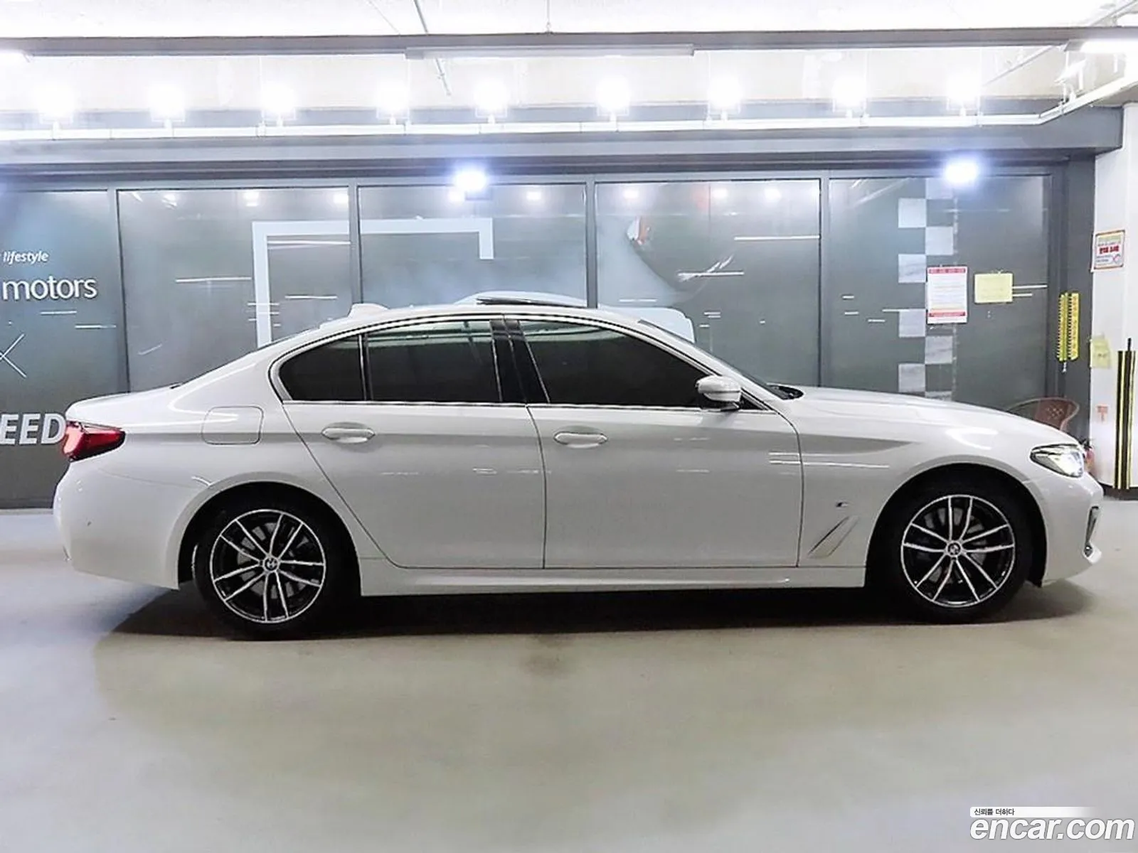 BMW 5 Series 2021 — 18