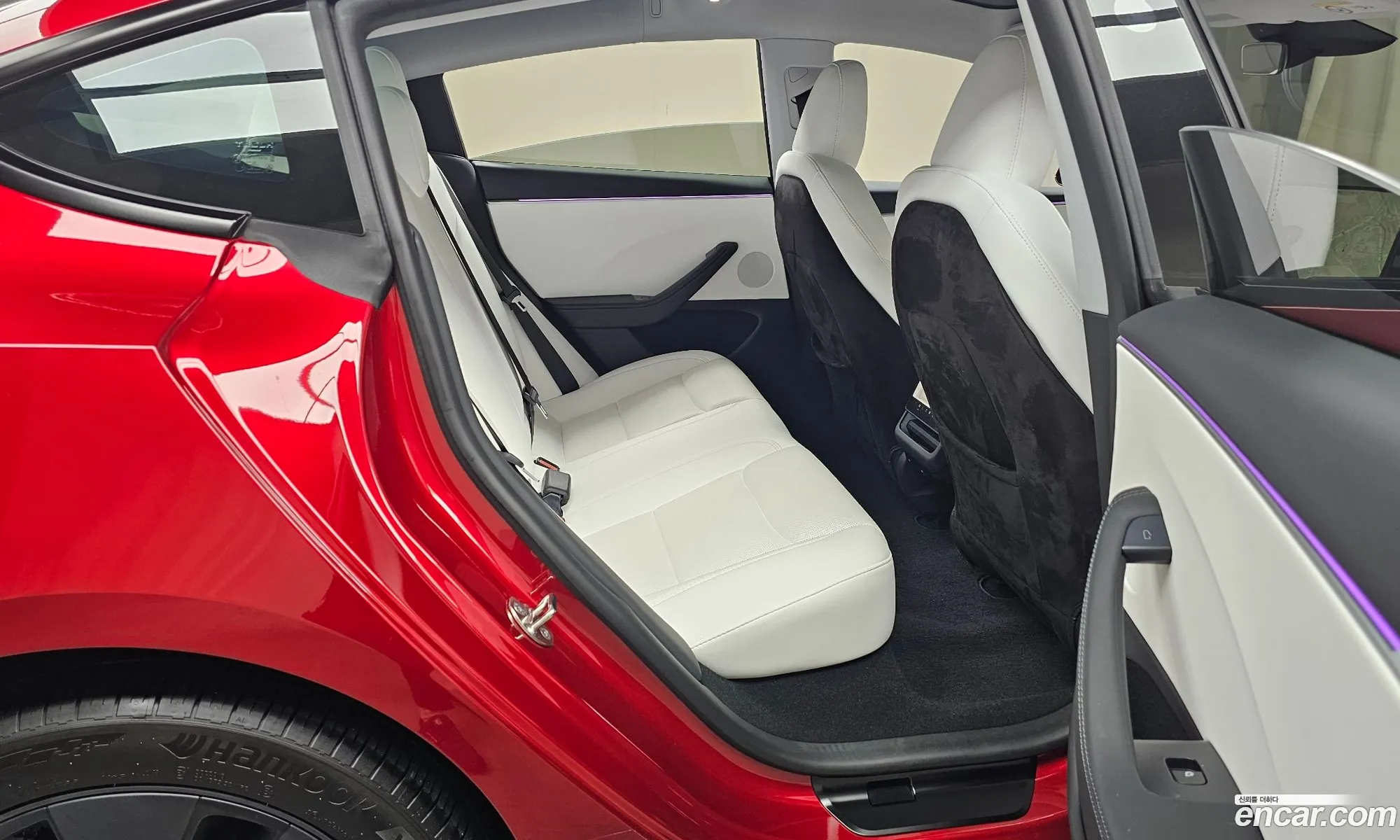 Tesla Model 3 2024 LRW3E7EK9RC192349 — 30