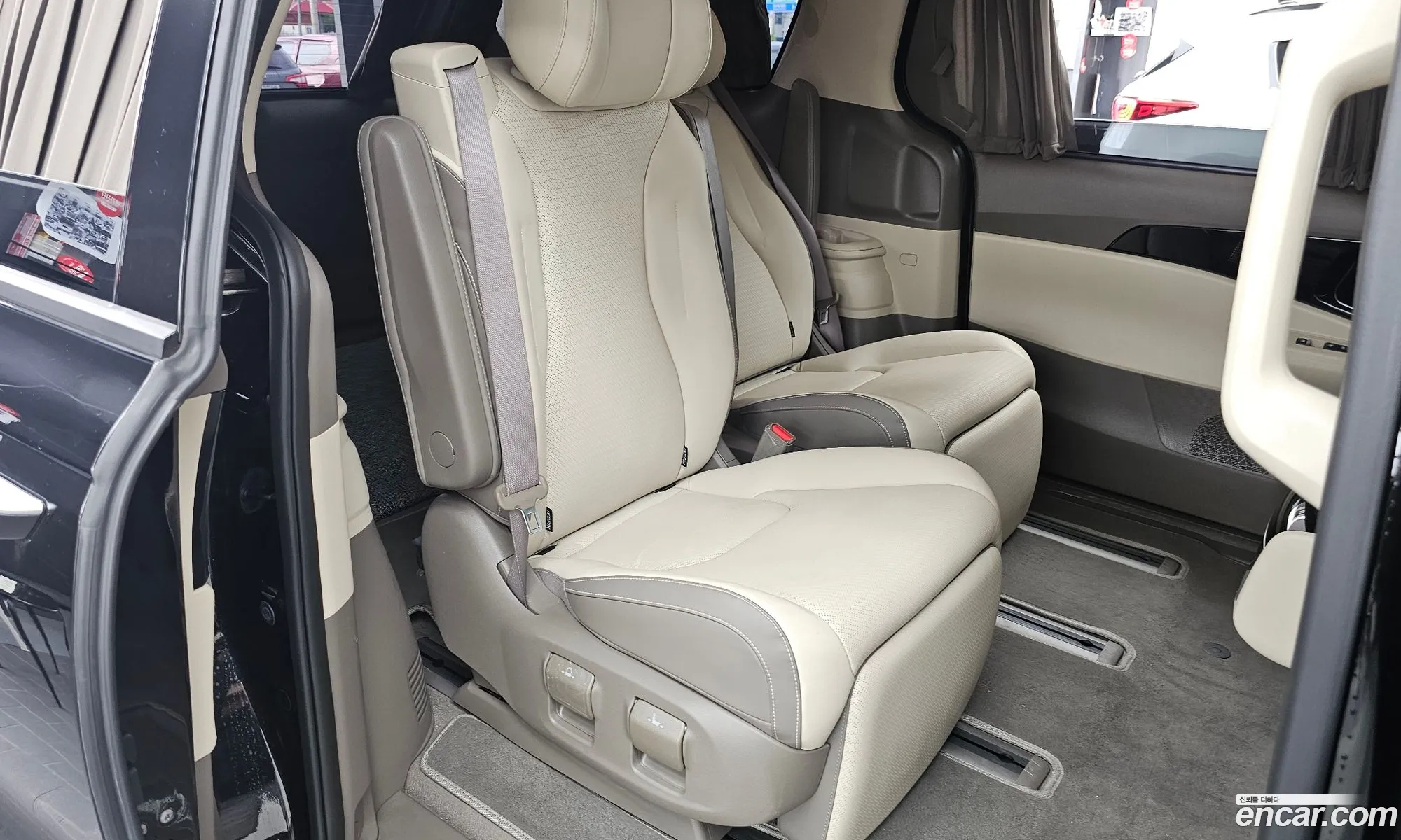 Kia Carnival 2024 — 3